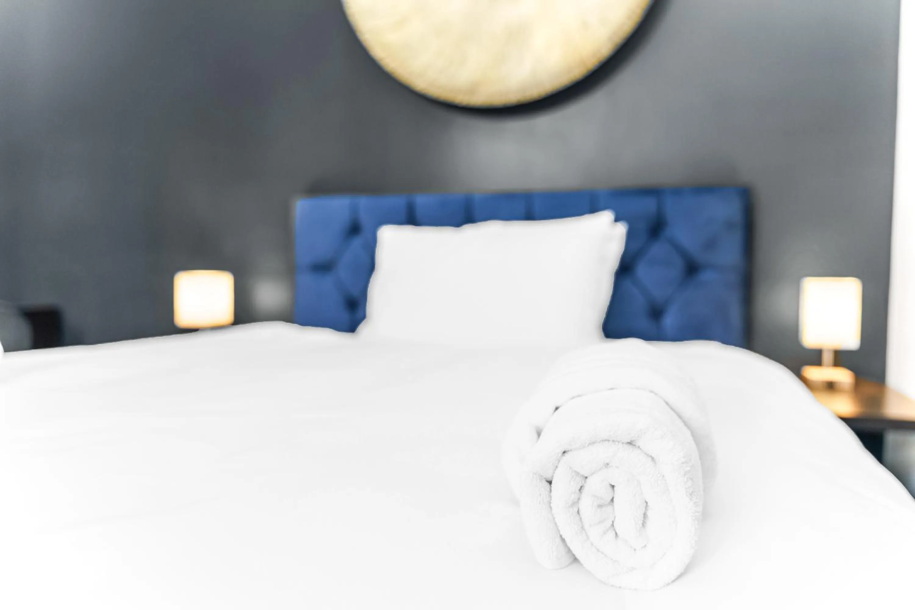 Bed in G Eighty Four