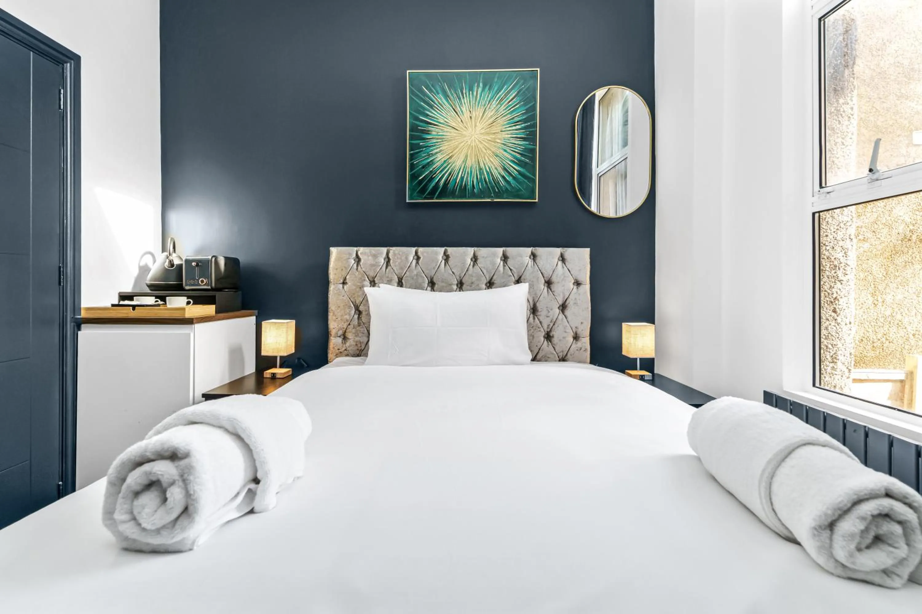 Bed in G Eighty Four