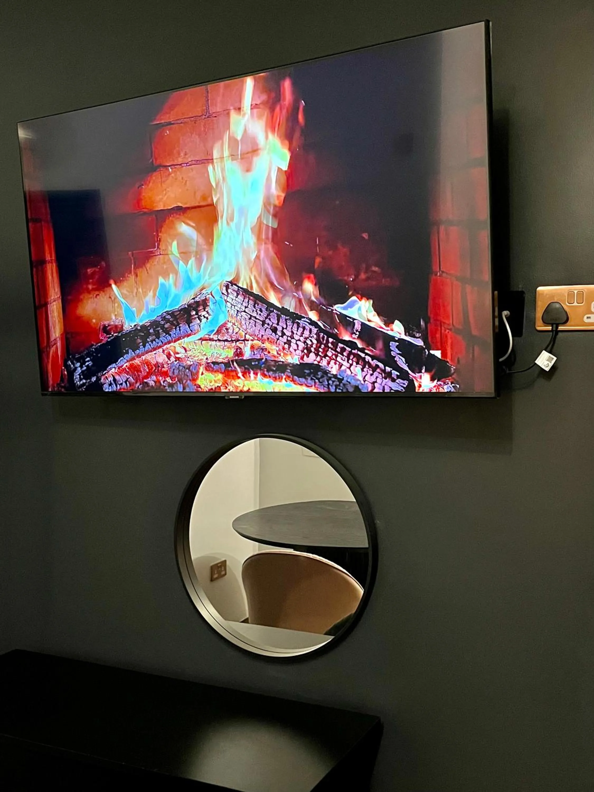 TV and multimedia in G Eighty Four