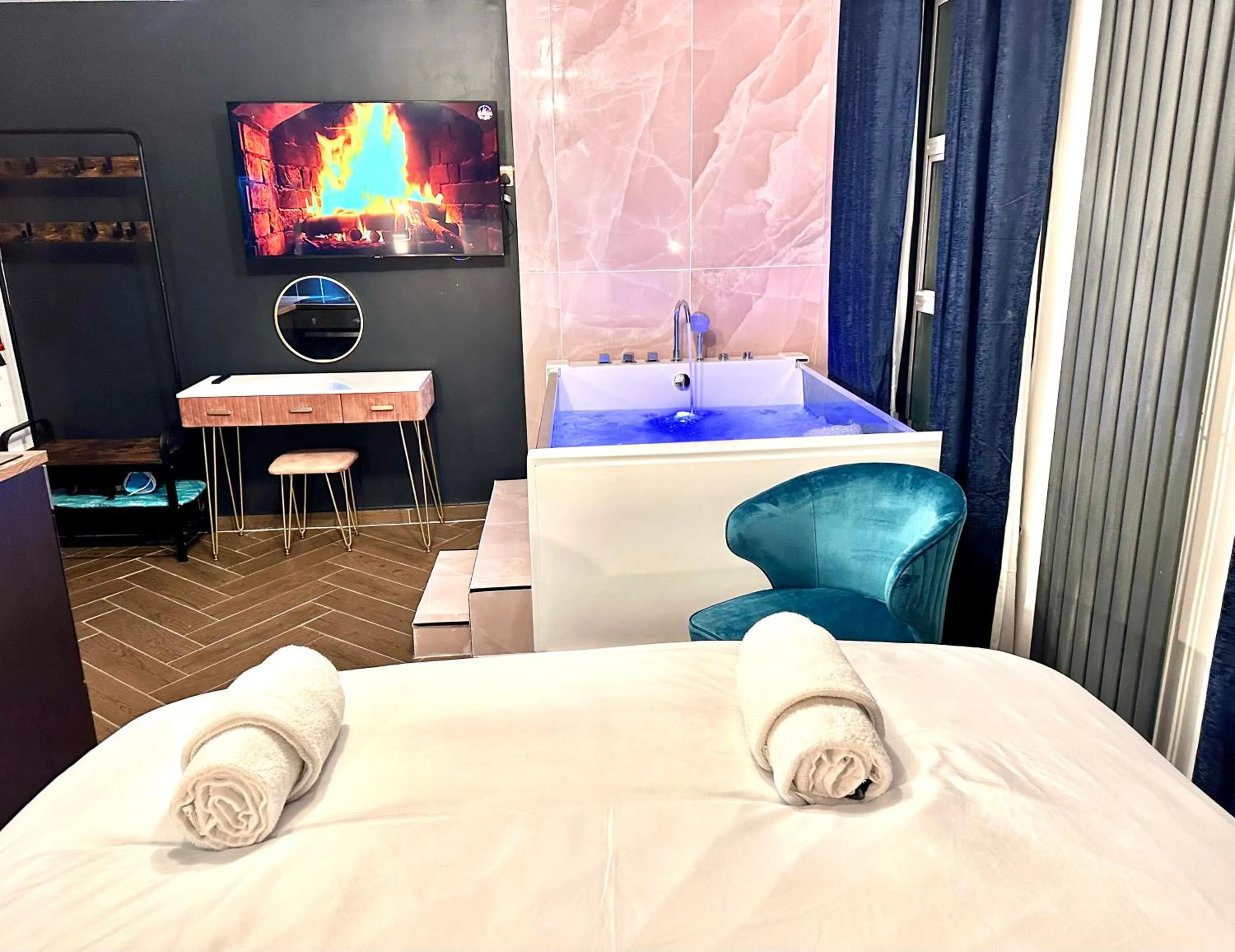 TV and multimedia, Bed in G Eighty Four