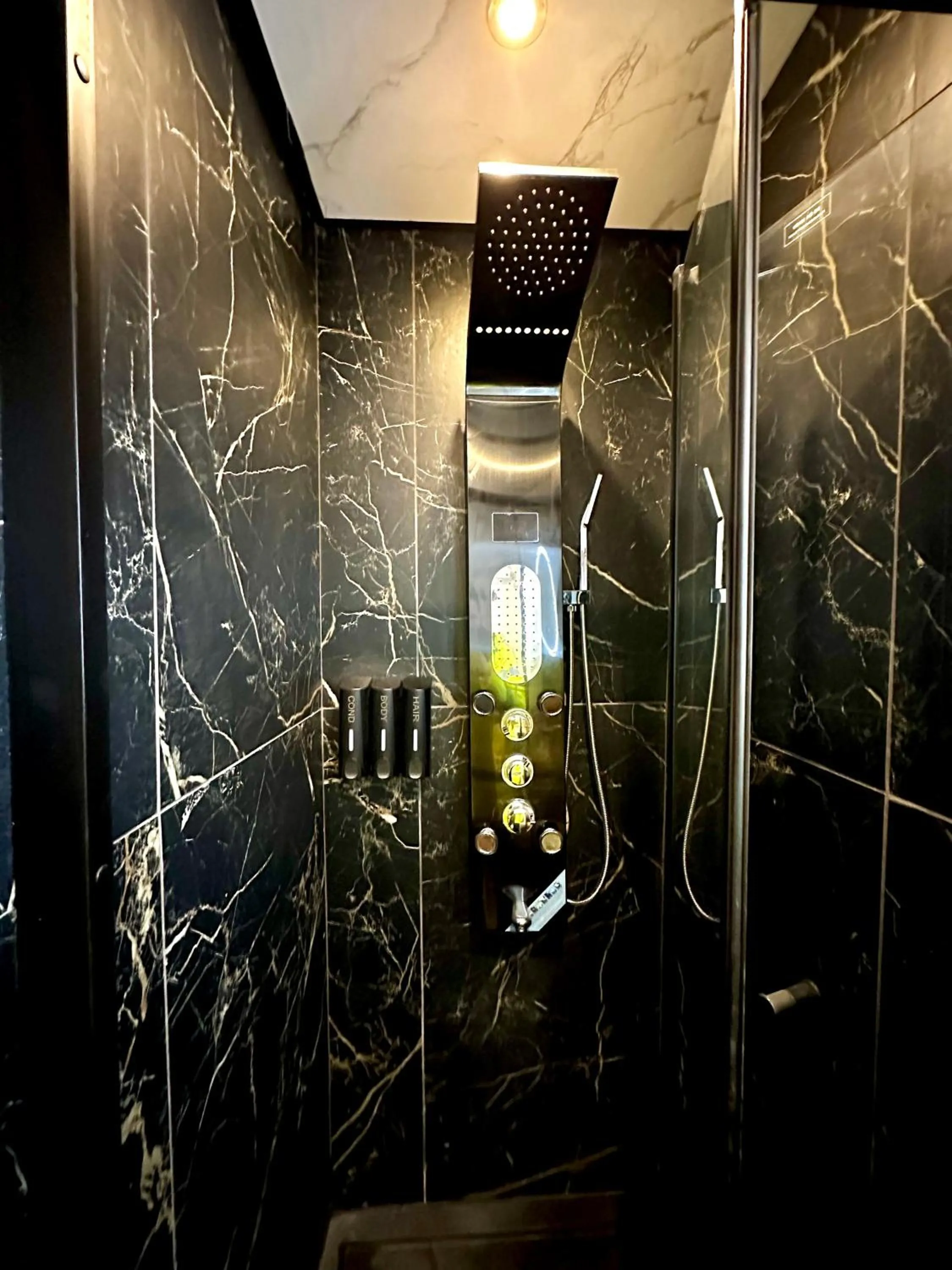 Toilet in G Eighty Four