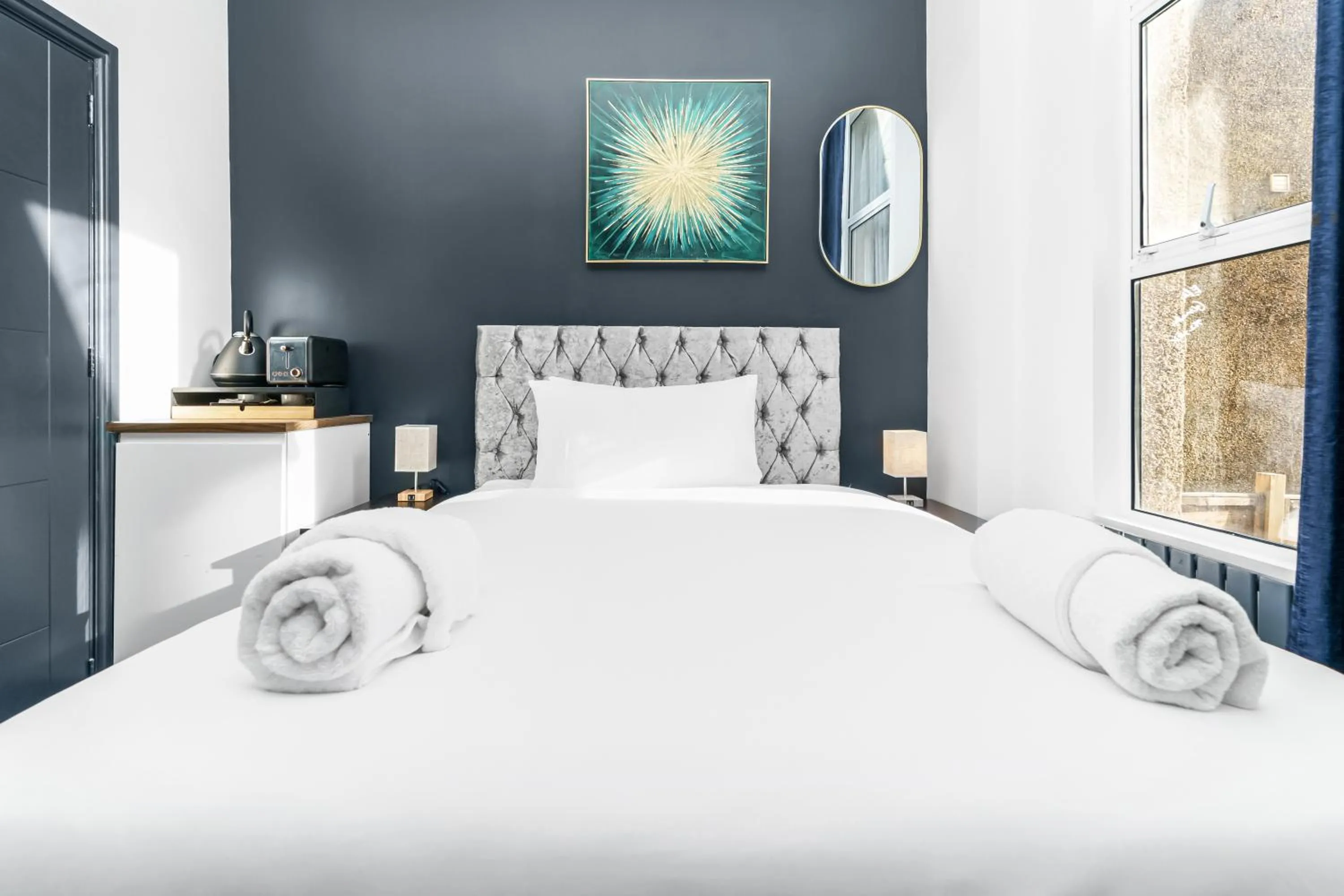 Bed in G Eighty Four