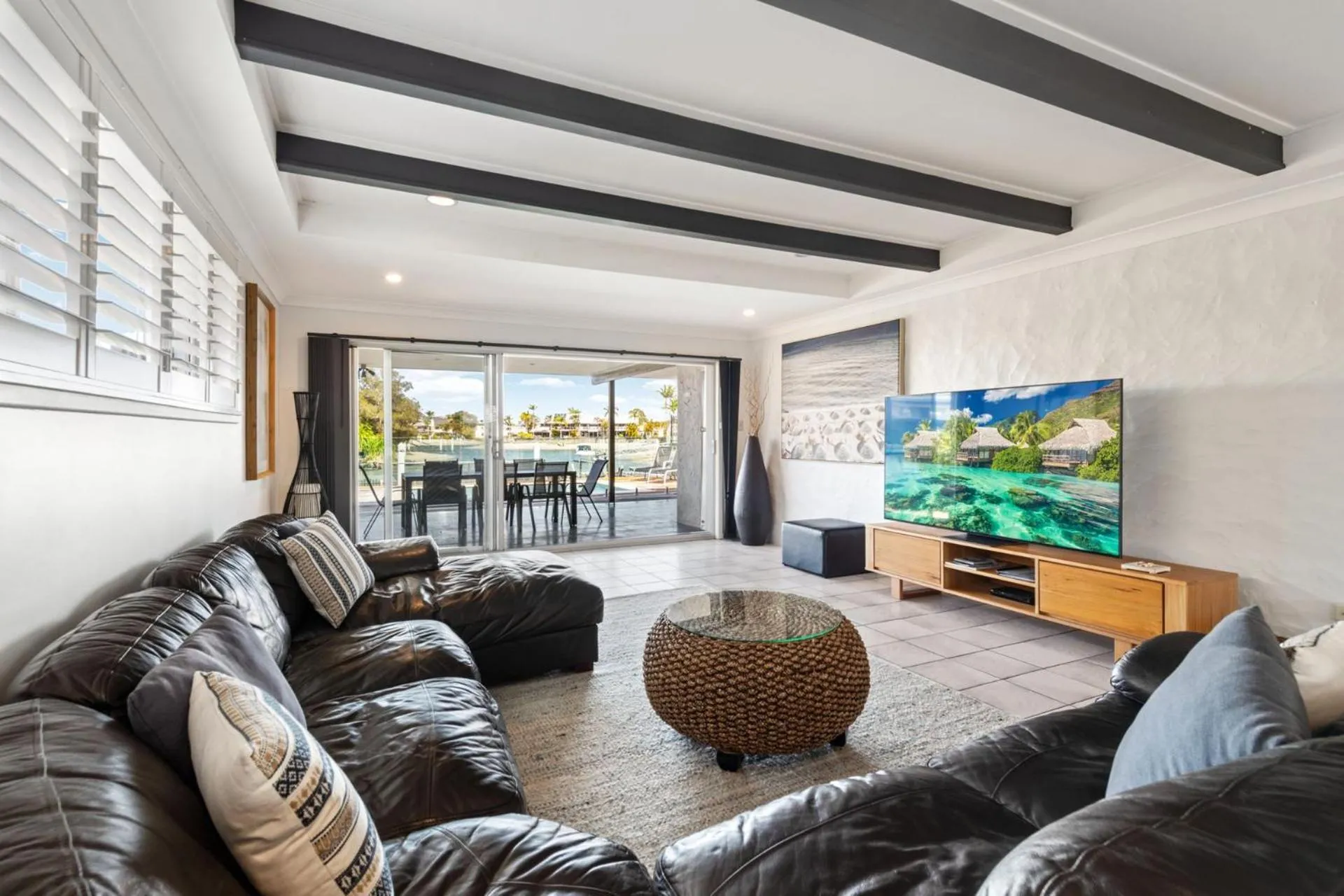 4 bedroom home on canal