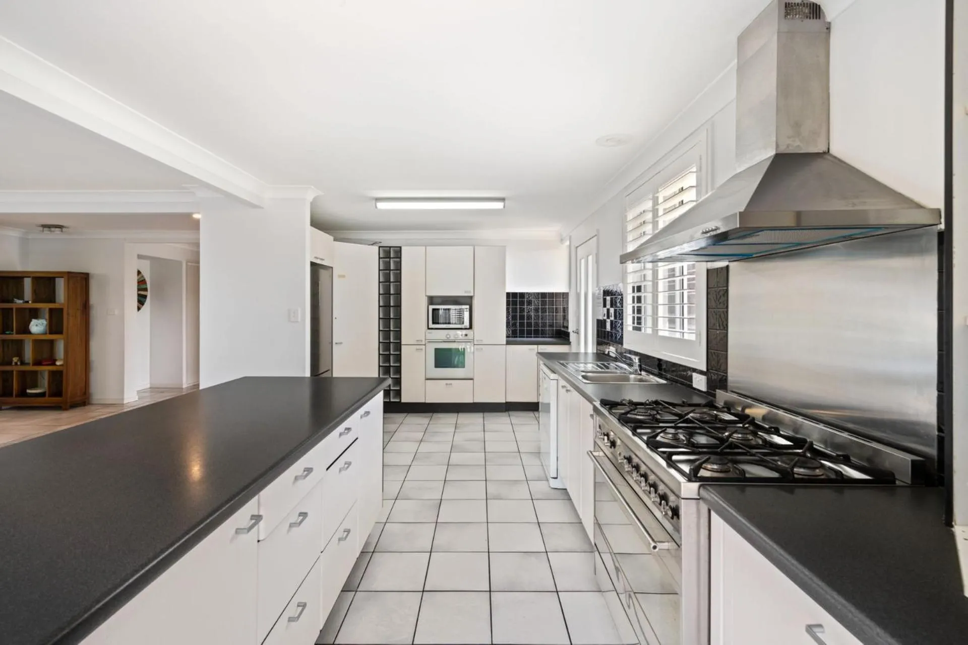4 bedroom home on canal