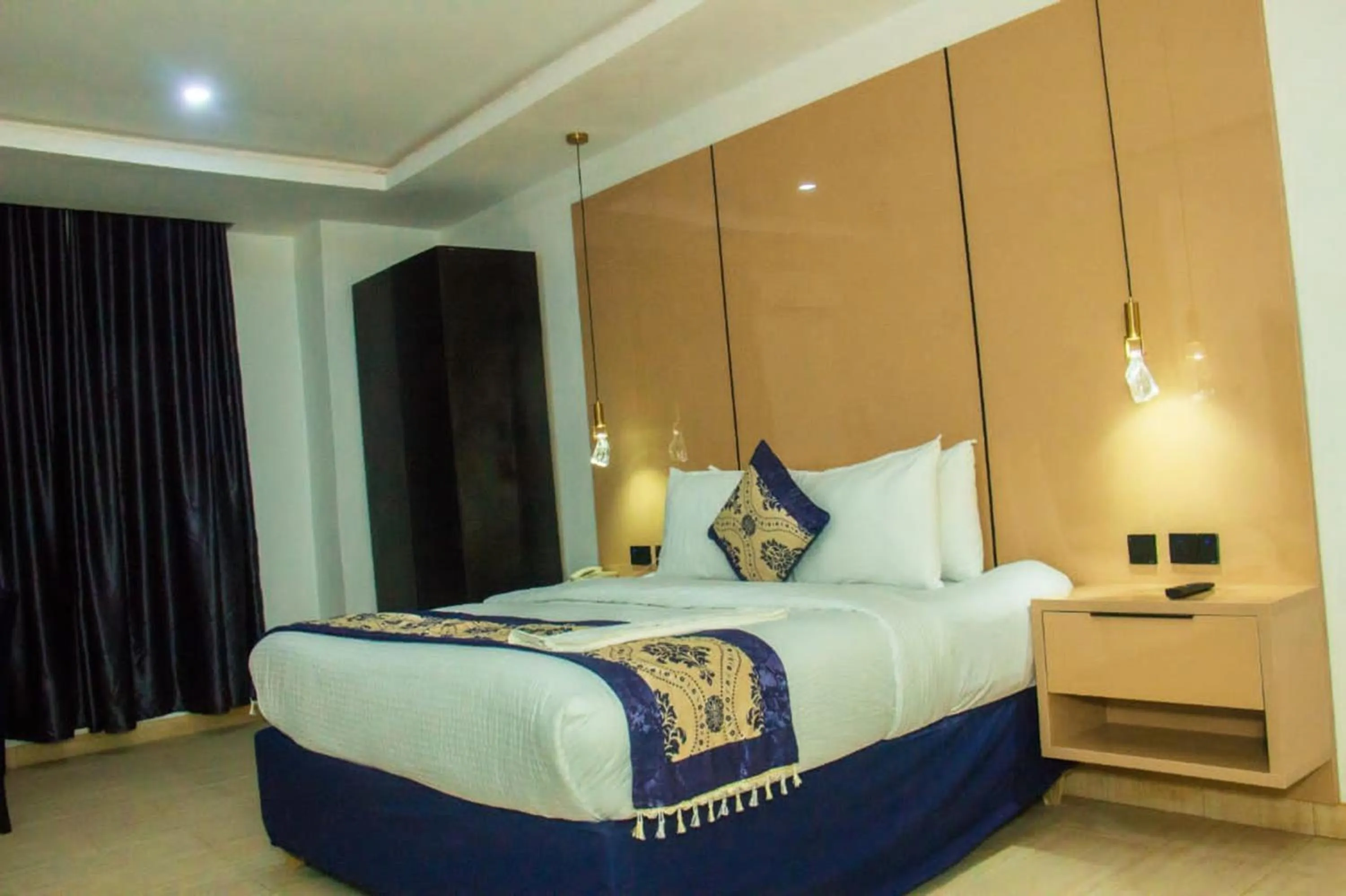 Bed in Water Ripples Hotel Lekki
