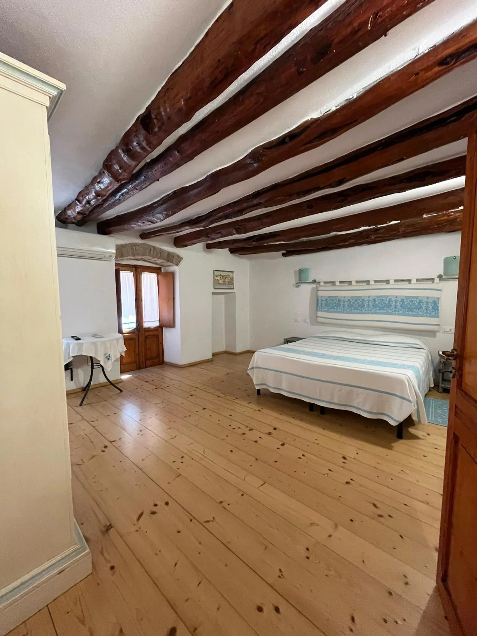 Deluxe Double or Twin Room in Note Sulla Piazza