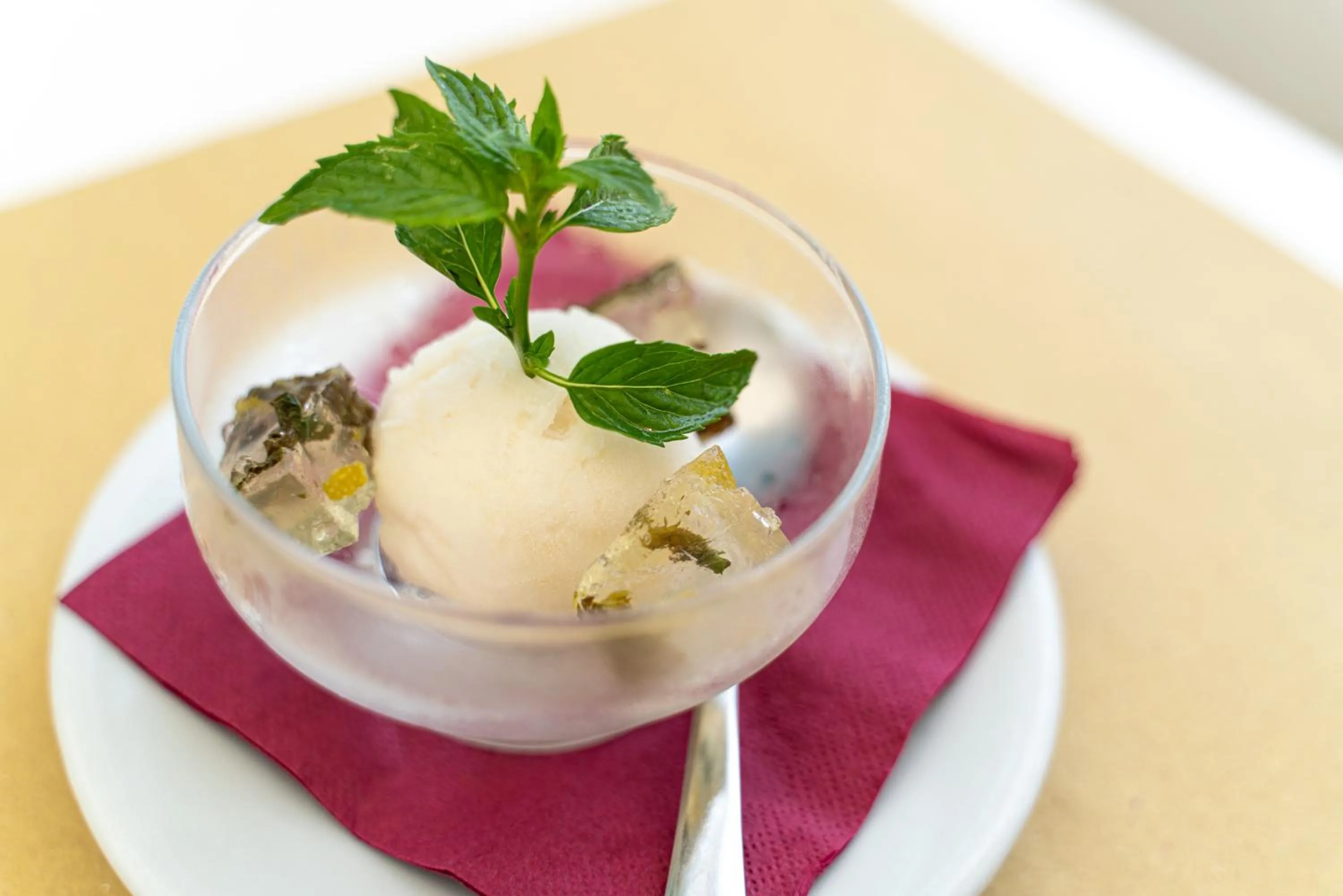 Restaurant/places to eat in Testa di Monaco Natural Beach