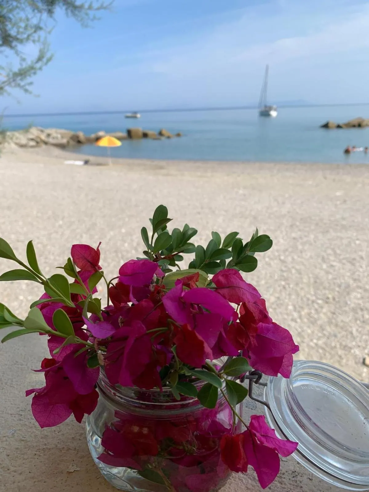 Restaurant/places to eat in Testa di Monaco Natural Beach