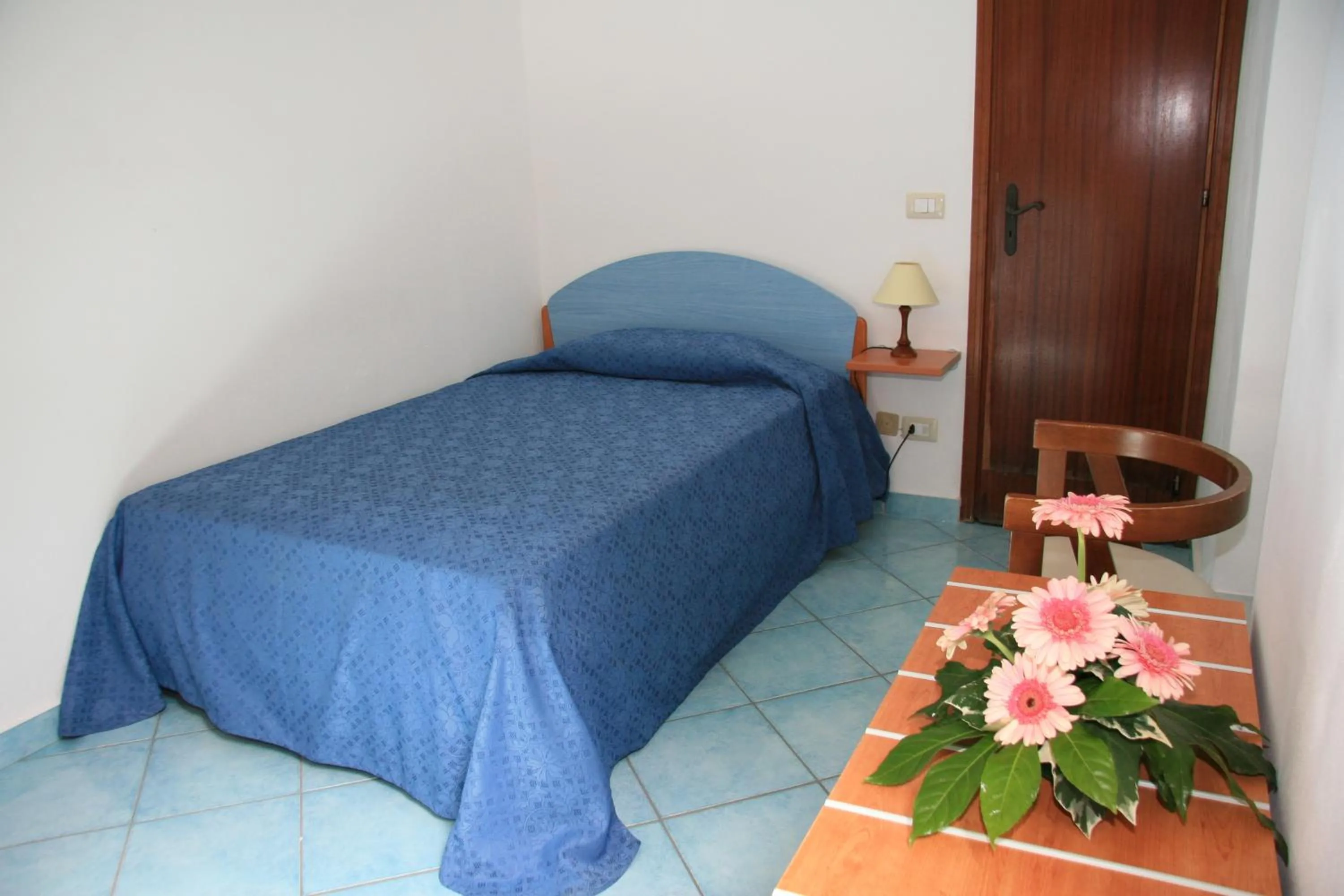 Photo of the whole room, Bed in Testa di Monaco Natural Beach