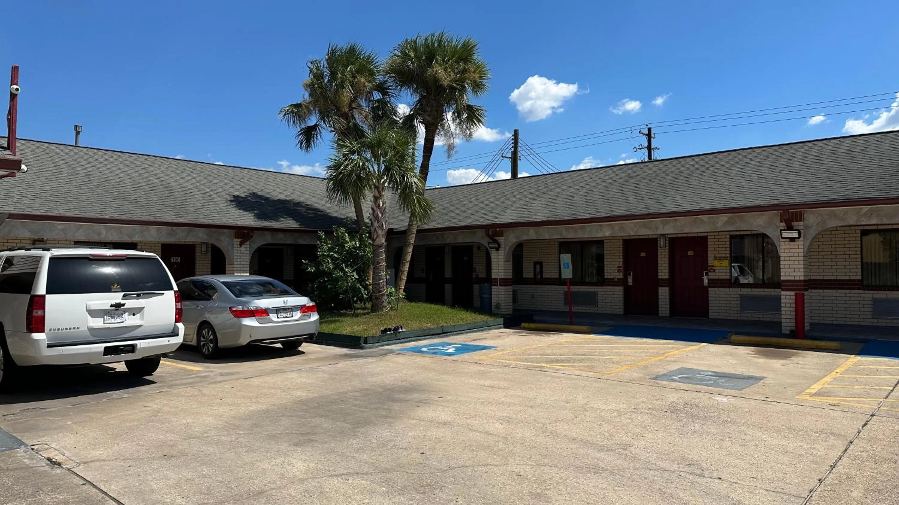 Property building in Palace Inn I-45 & Bellfort