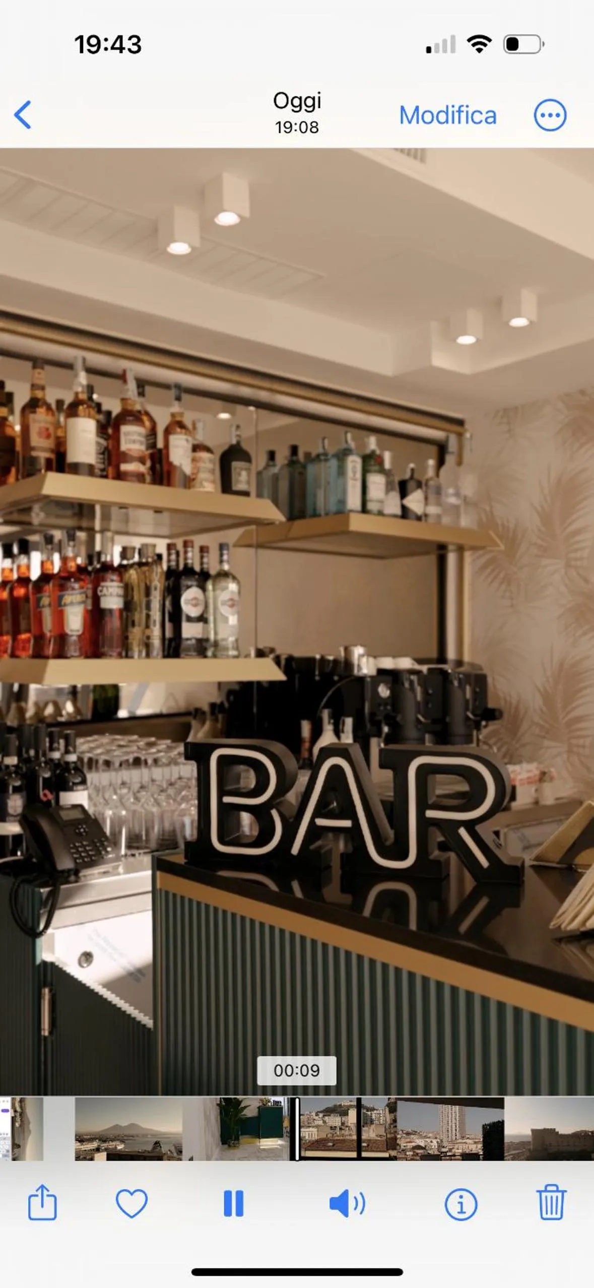 Lounge or bar in POETICA BOUTIQUE SKY HOTEL