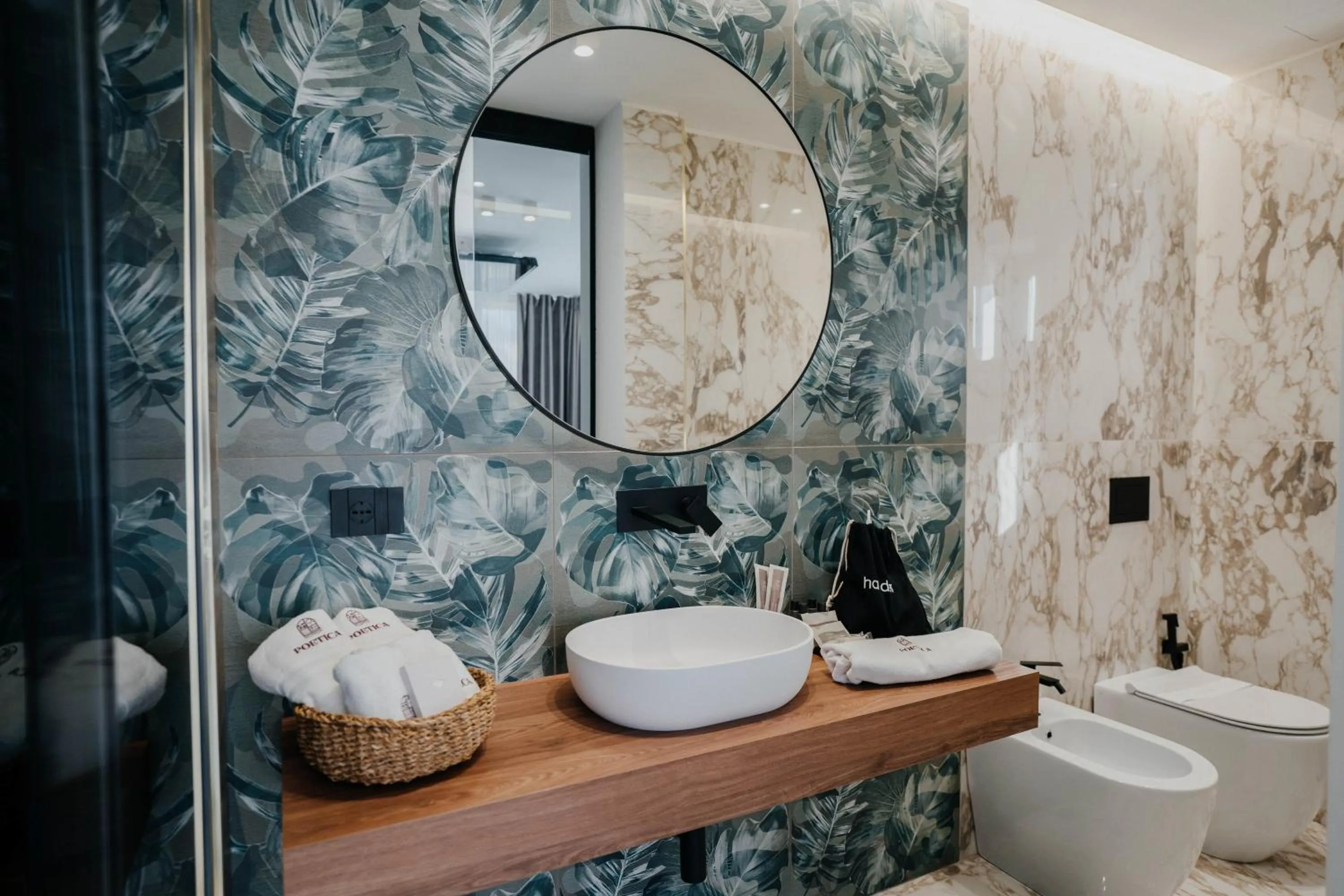 Toilet in POETICA BOUTIQUE SKY HOTEL