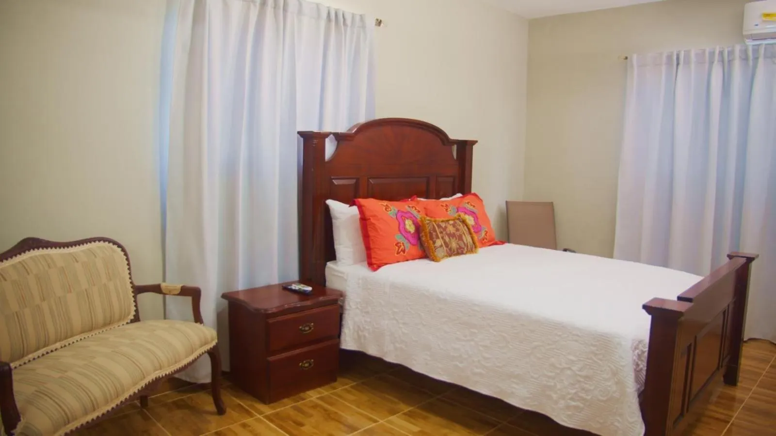 Photo of the whole room, Bed in Hotel Vista al Morro