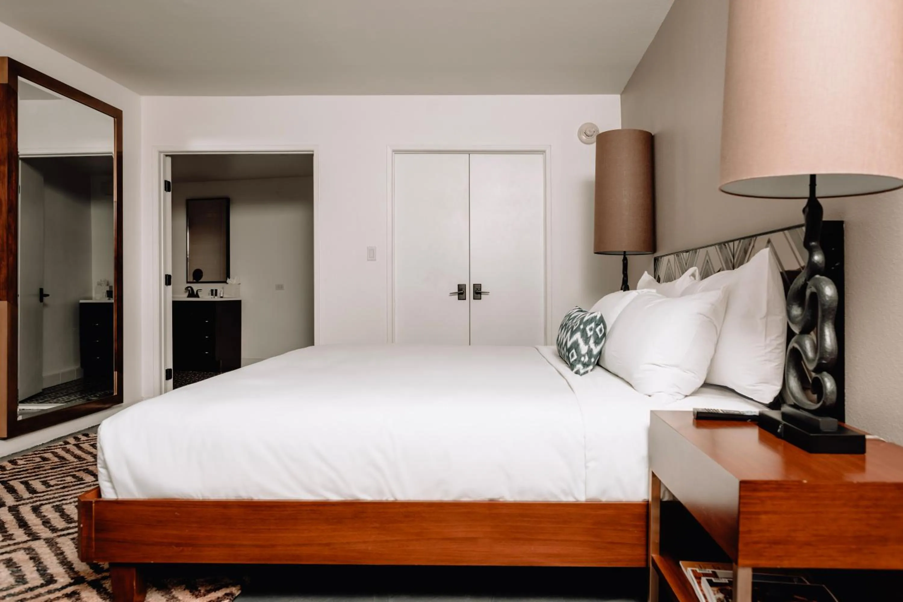 Bed in V Palm Springs