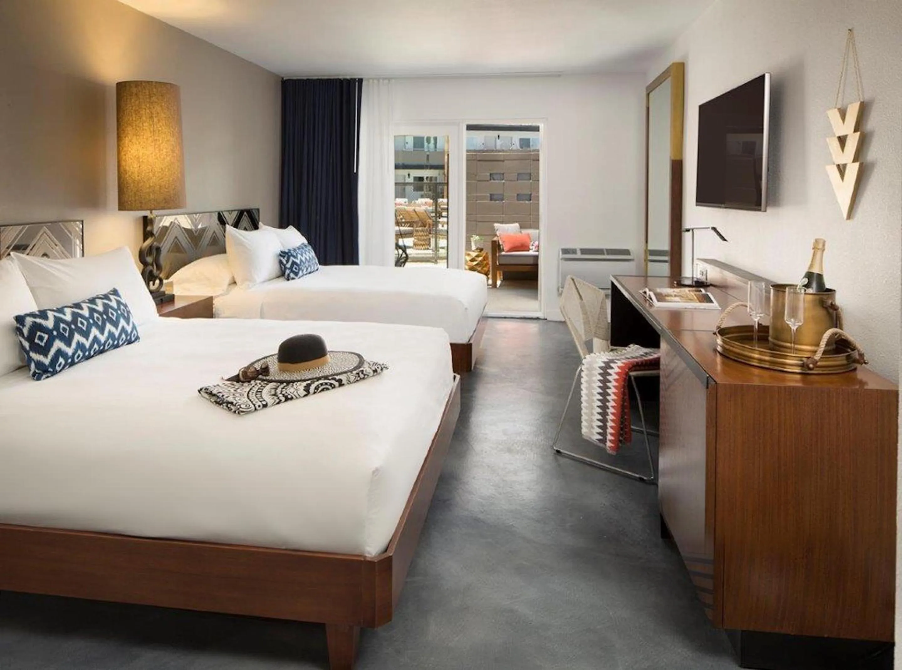 Bed in V Palm Springs