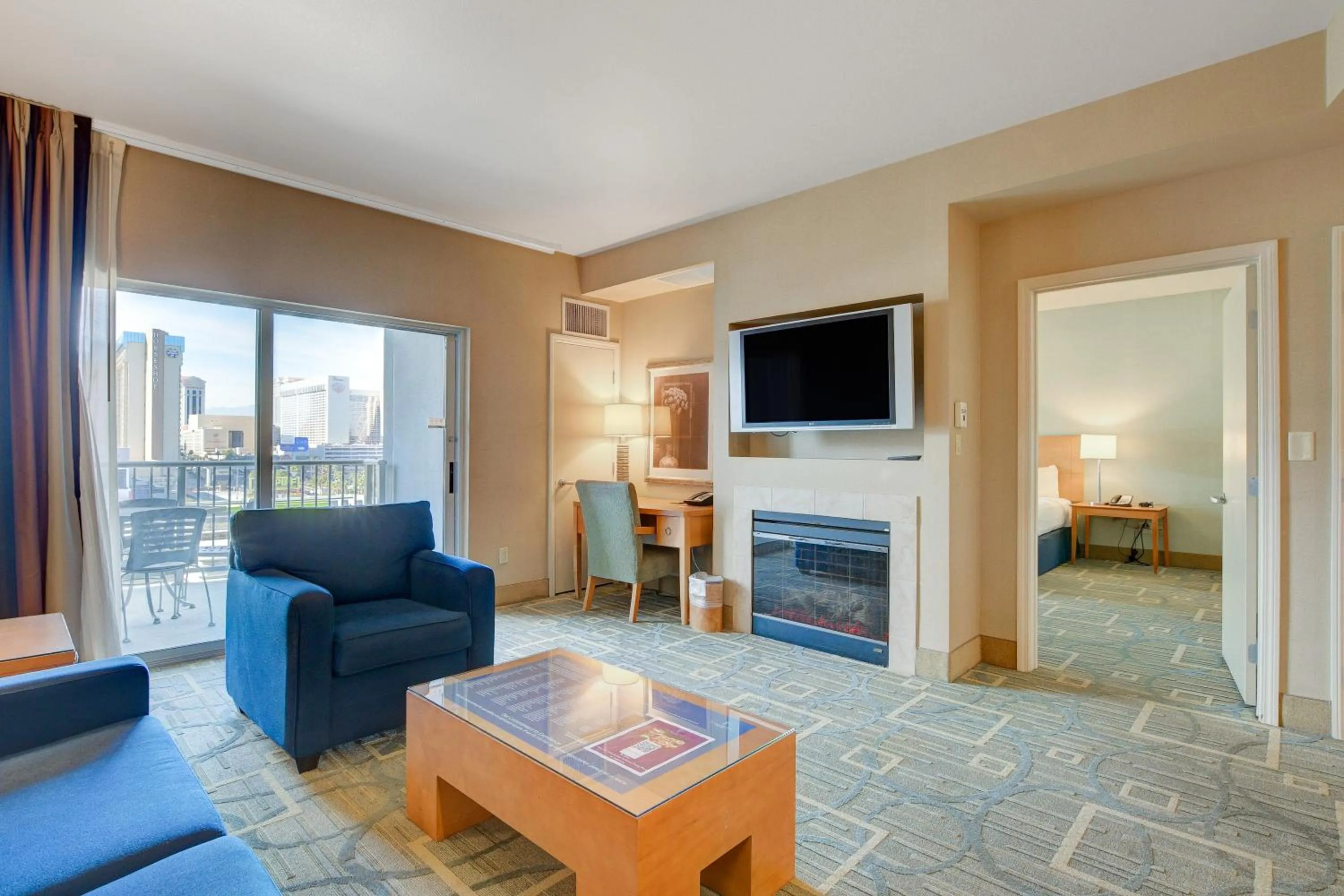 Living room in Princess Suite Platinum Hotel