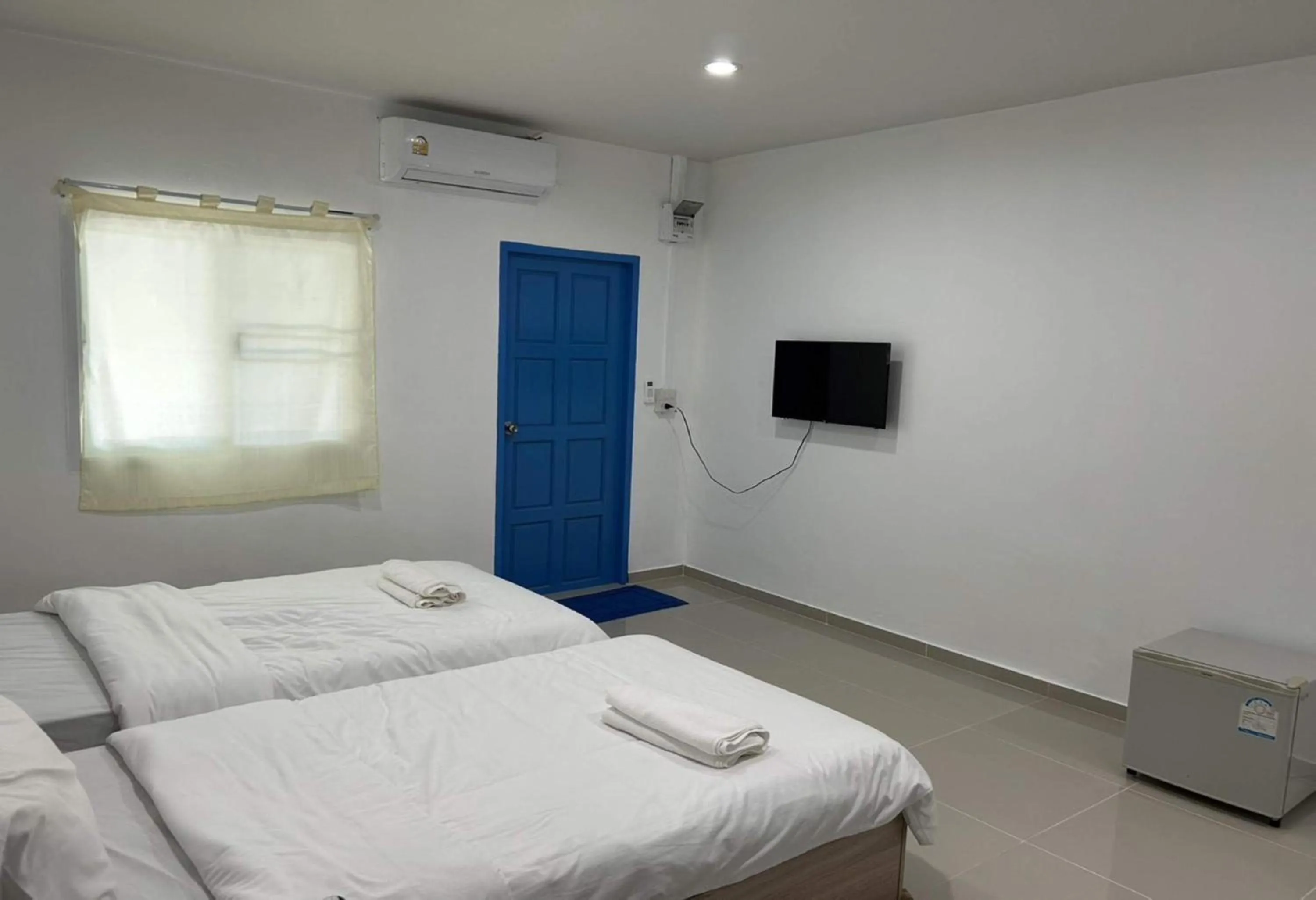 View (from property/room), Bed in Collection O To The Sea Resort Thailand