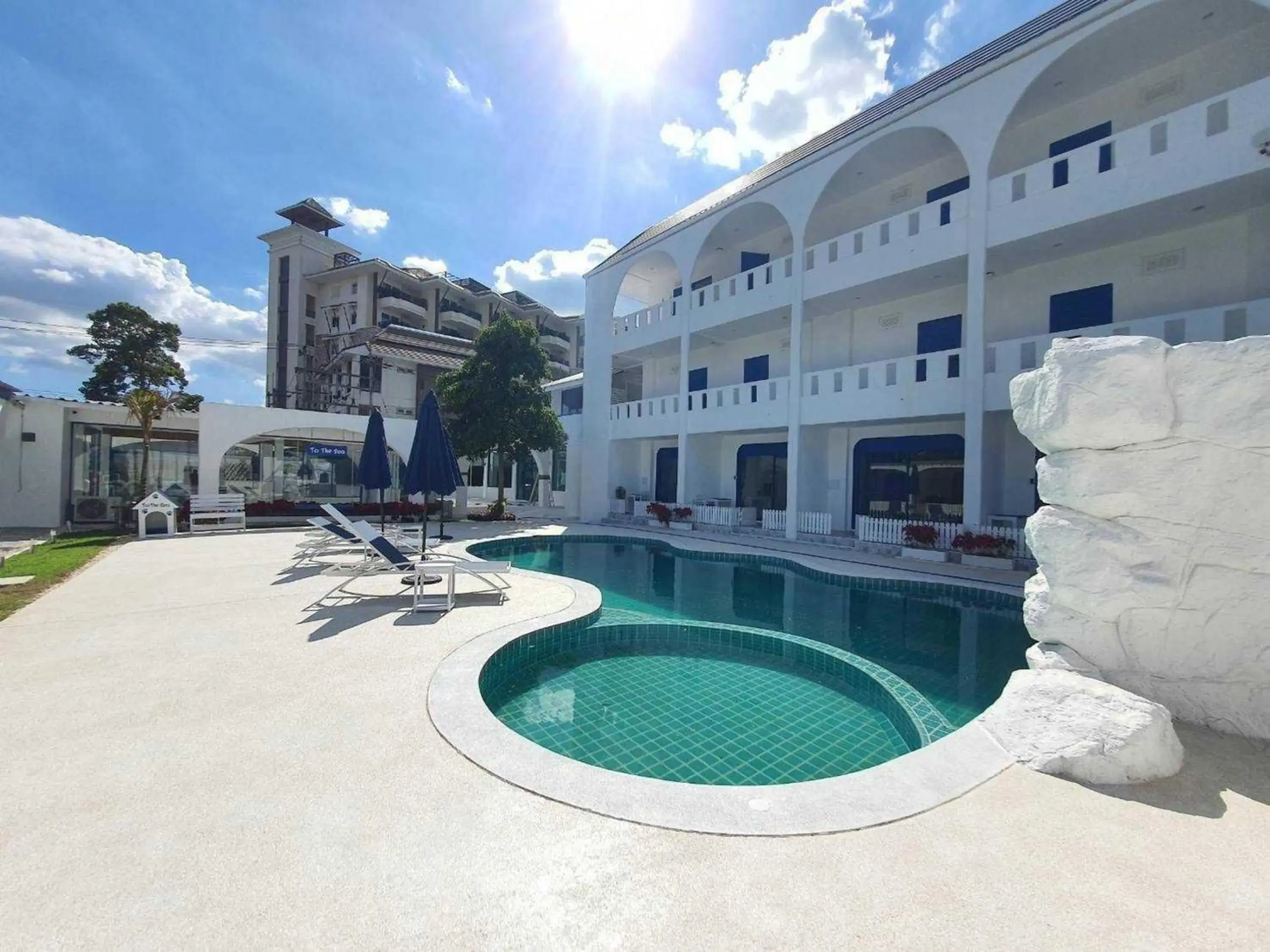 Property building in Collection O To The Sea Resort Thailand Property building in Collection O To The Sea Resort Thailand