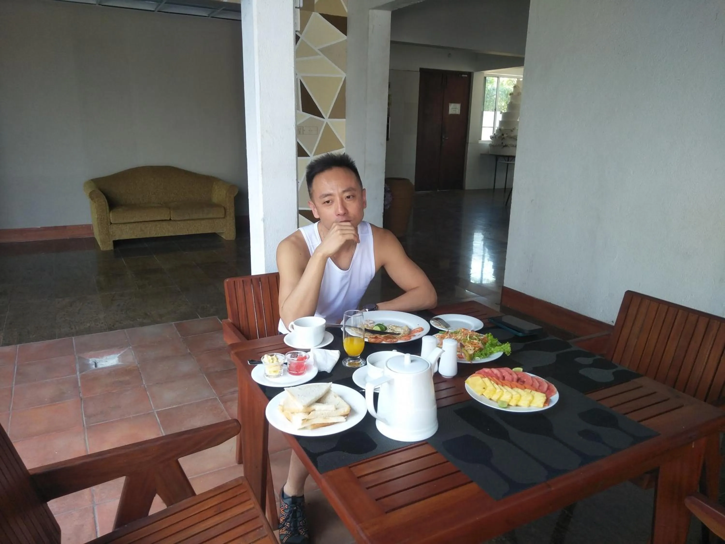 Restaurant/places to eat in Airport Hotel Dream Paradise