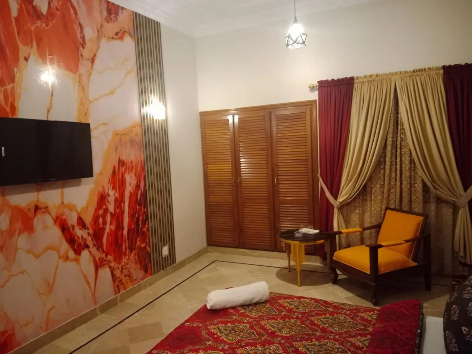 Deluxe Double Room in Travel lodge clifton