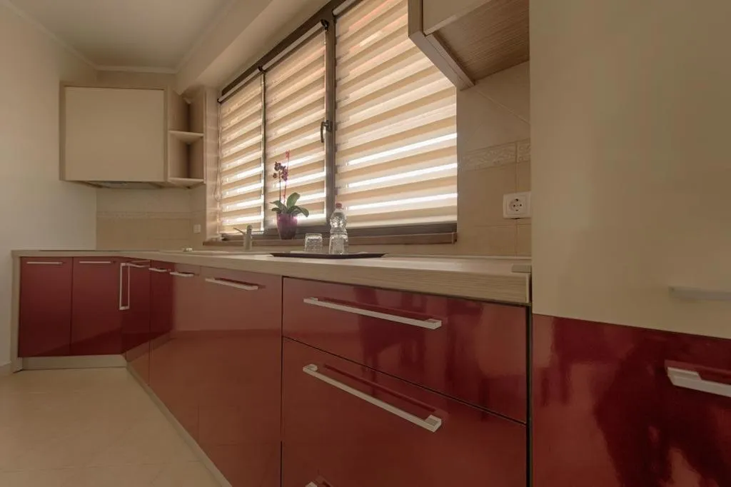 Kitchen or kitchenette in Samali Residence