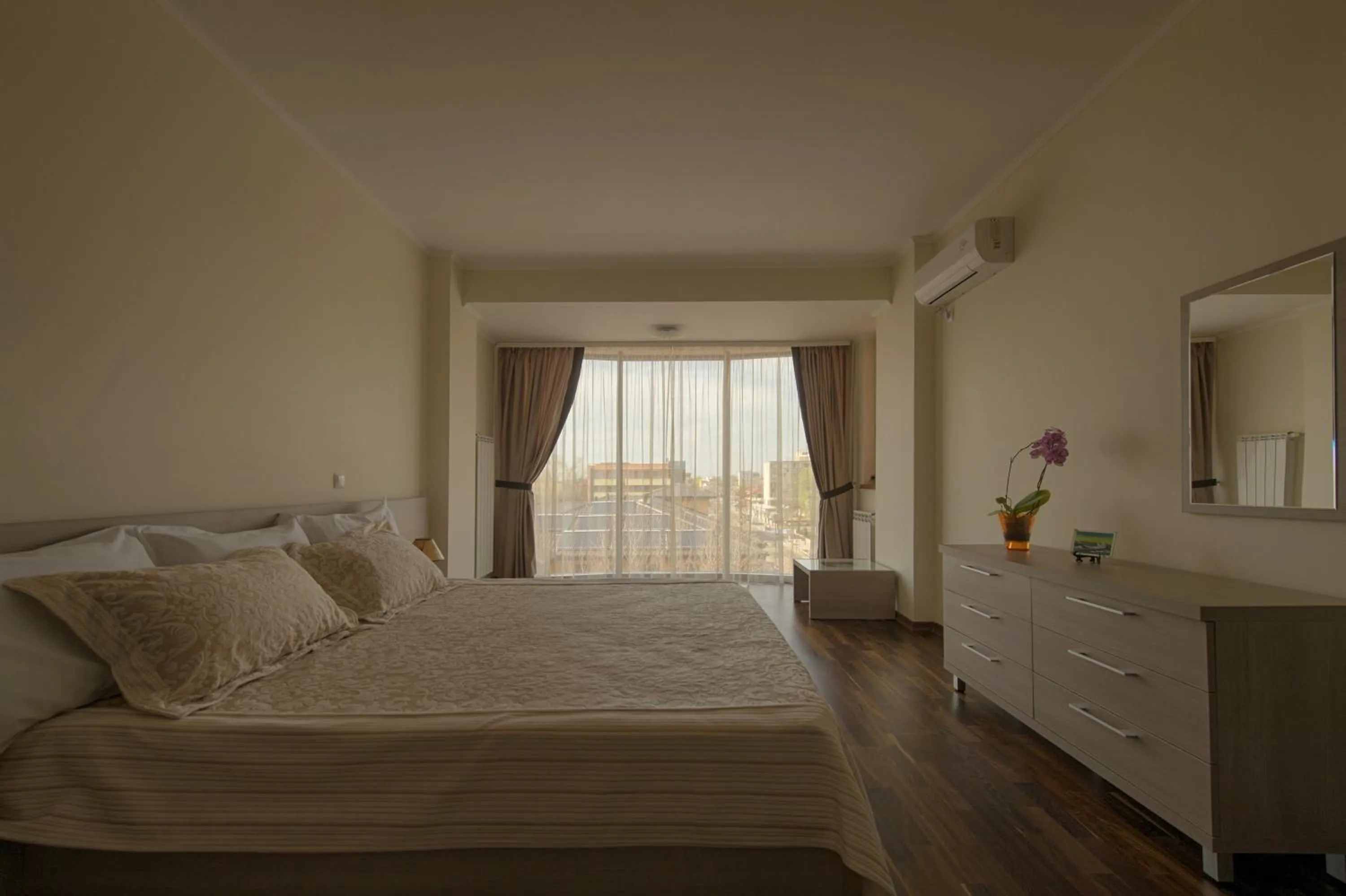 Bed in Samali Residence