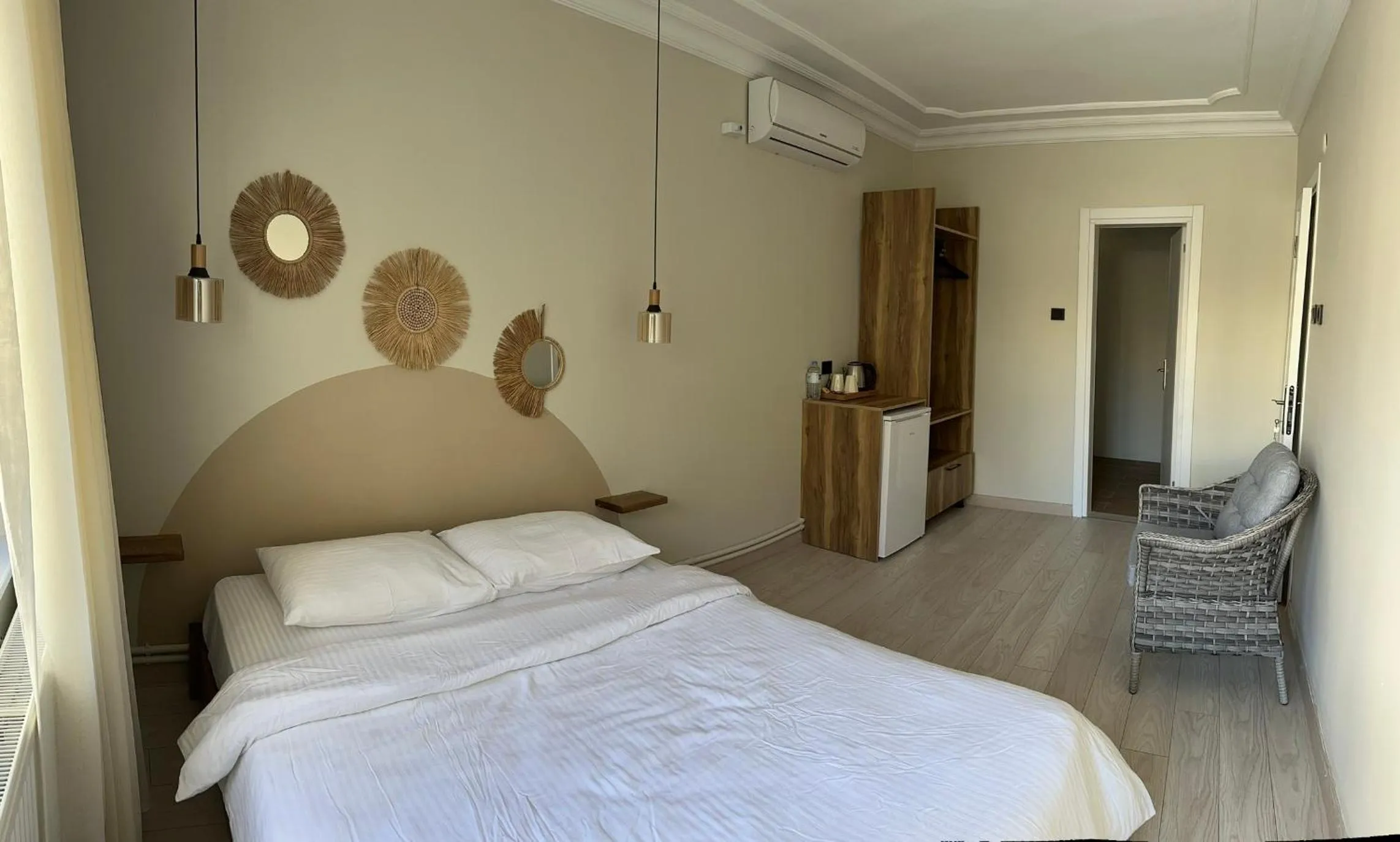 Bed in Kingway Suite