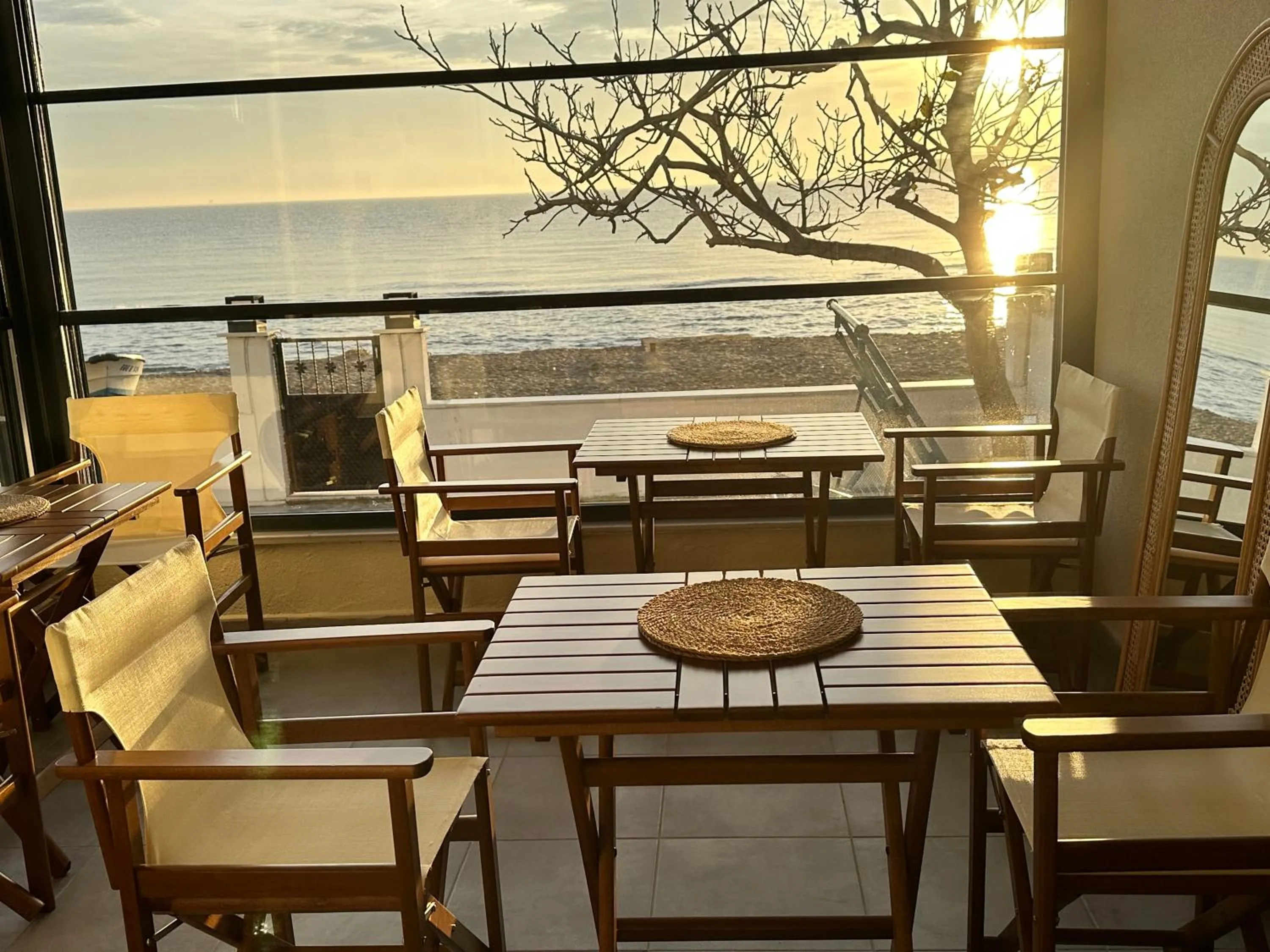 Dining area in Kingway Suite