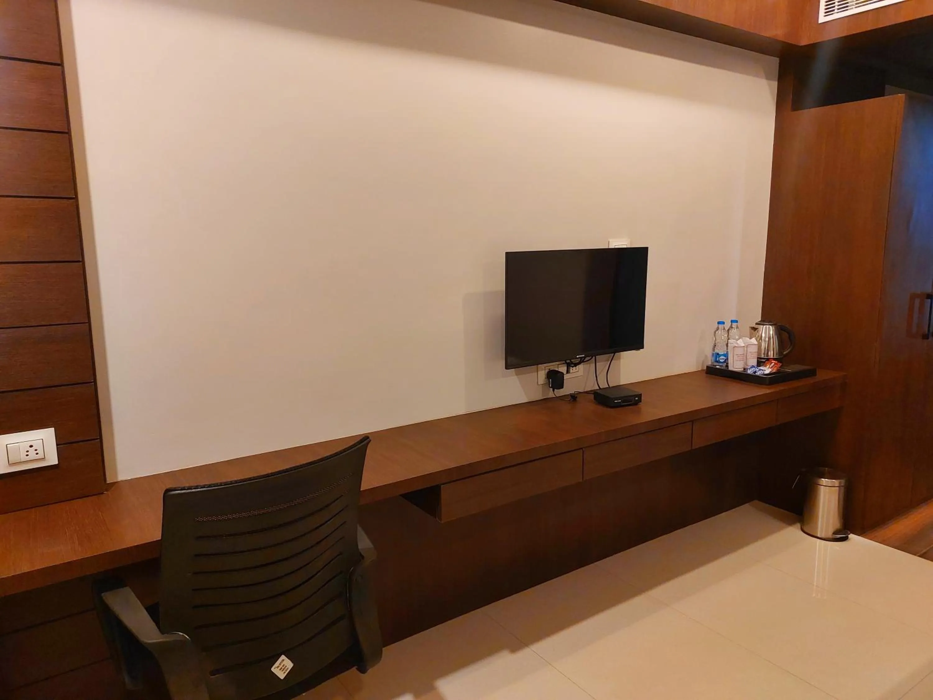 TV and multimedia in HOTEL PRAJYOT