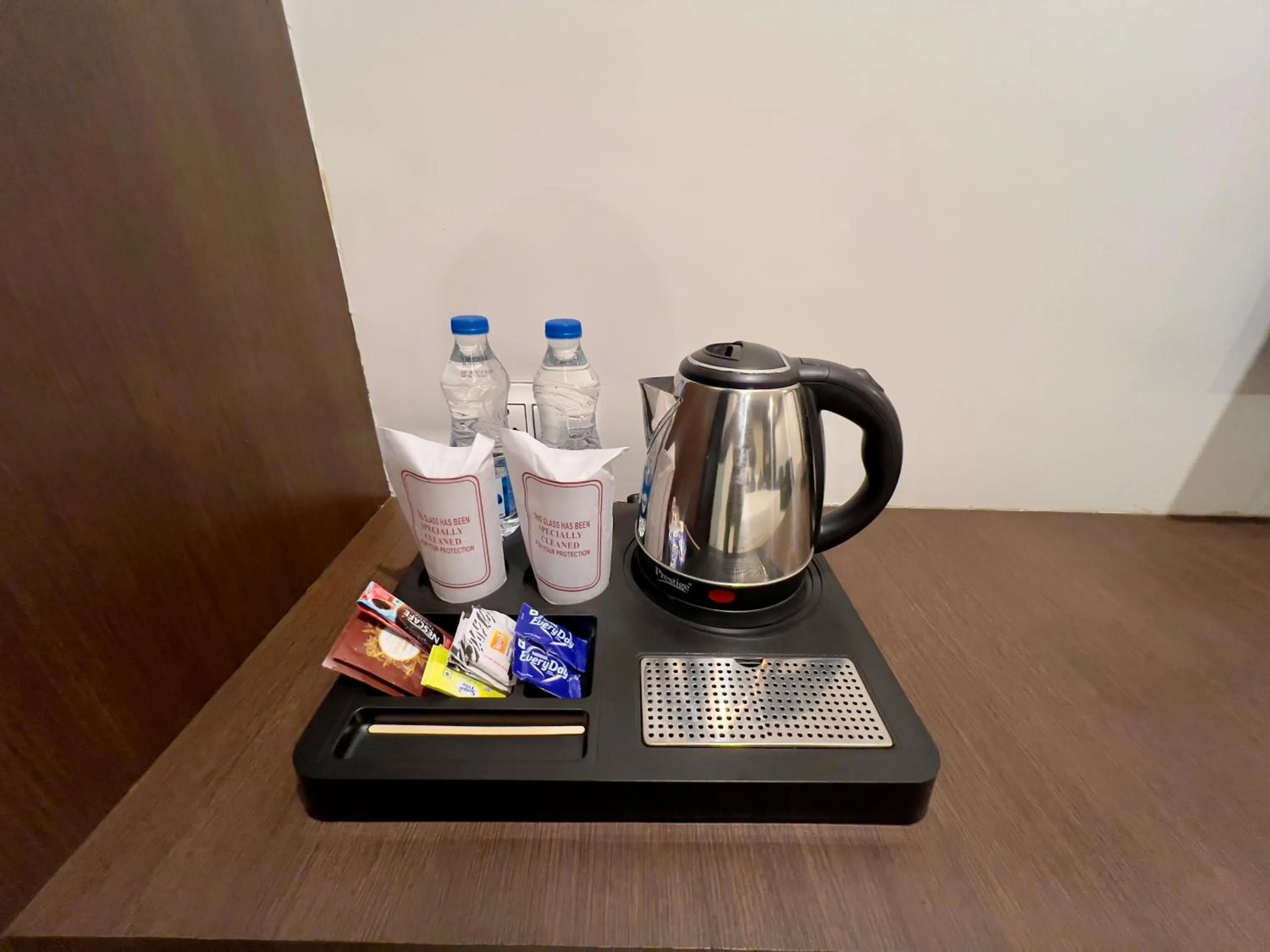 Coffee/tea facilities in HOTEL PRAJYOT