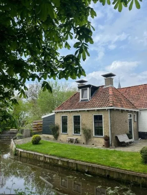 Property building in Vakantiehuisjes Marsherne