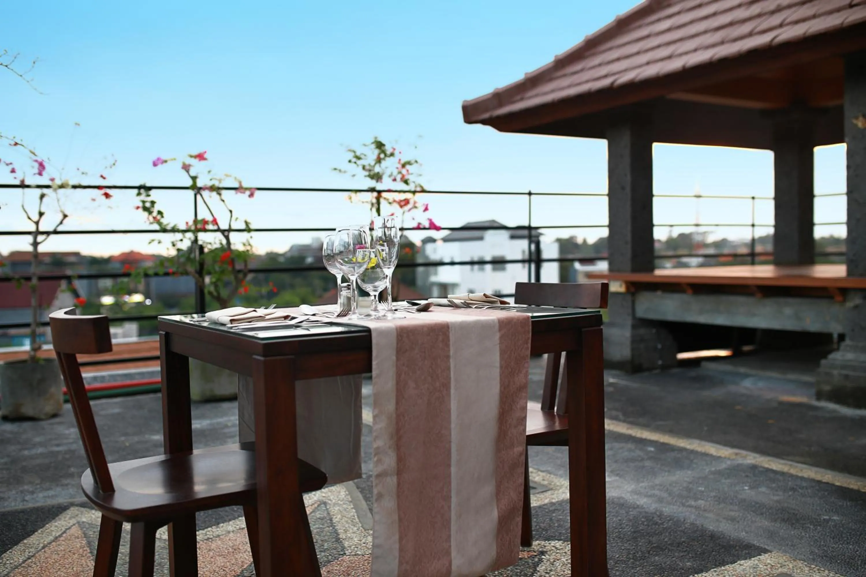 Restaurant/places to eat in Argya Santi Suite and Villas