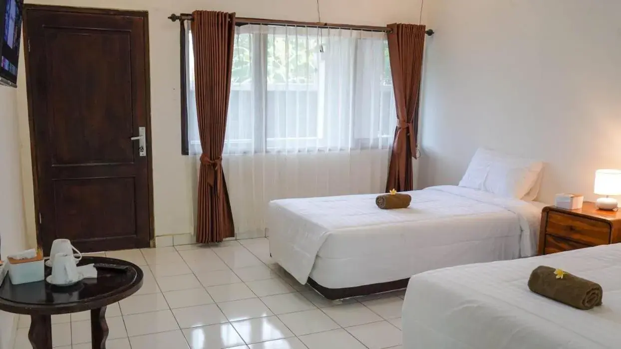 Economy Twin Room in Hotel pondok putri Economy Twin Room in Hotel pondok putri