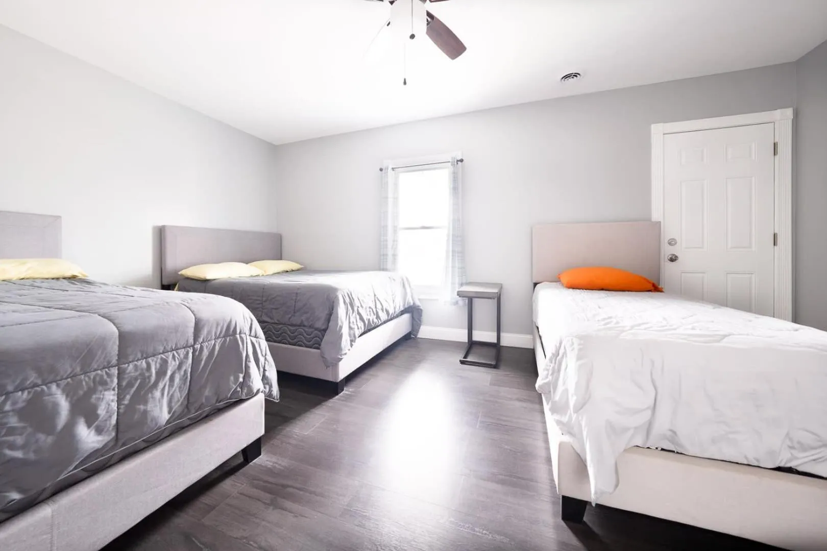 Quiet 4BR near Niagara Falls & Casino