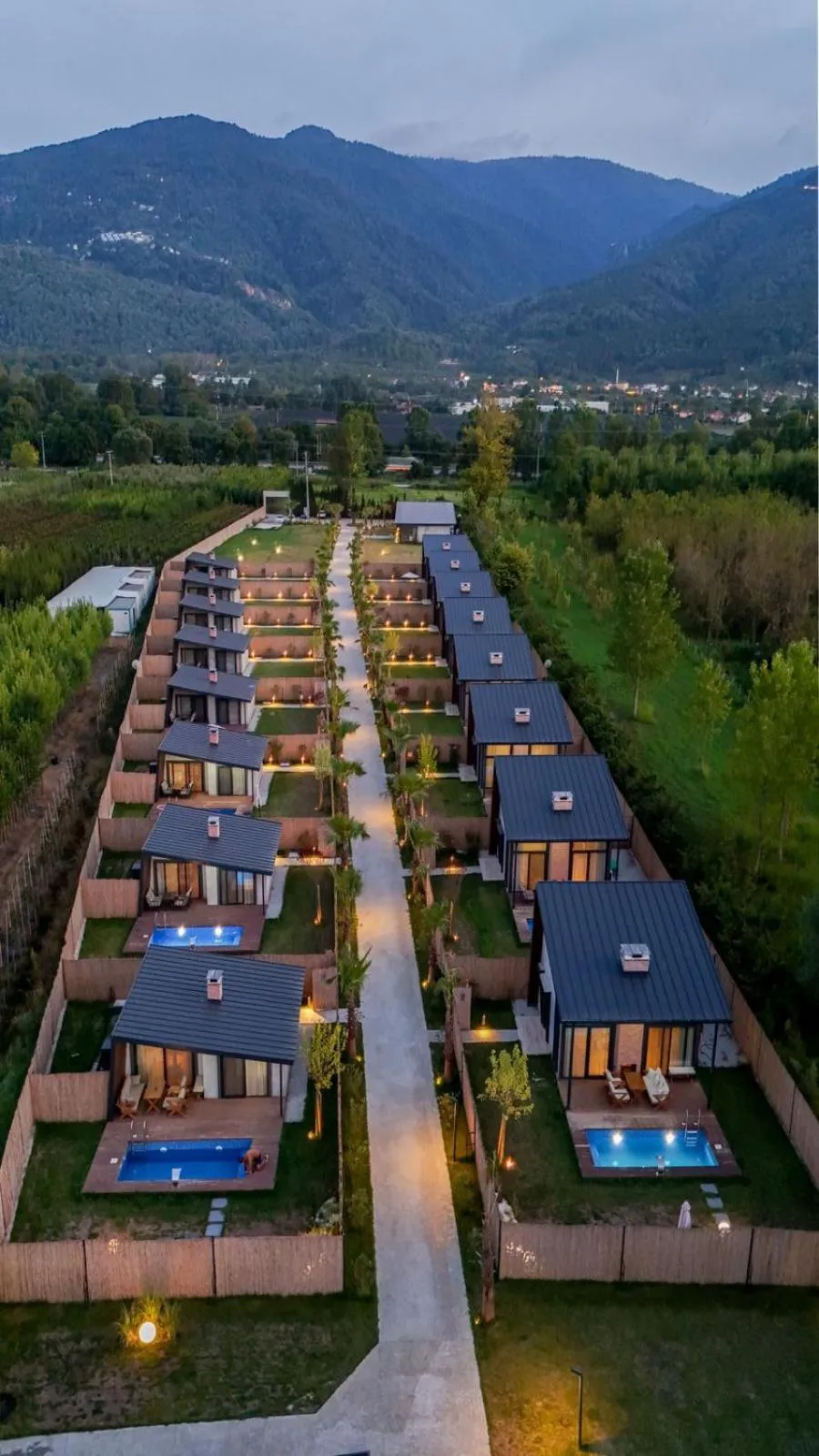 Property building in Vital Göl Sapanca Özel Havuzlu Bungalov & Villa