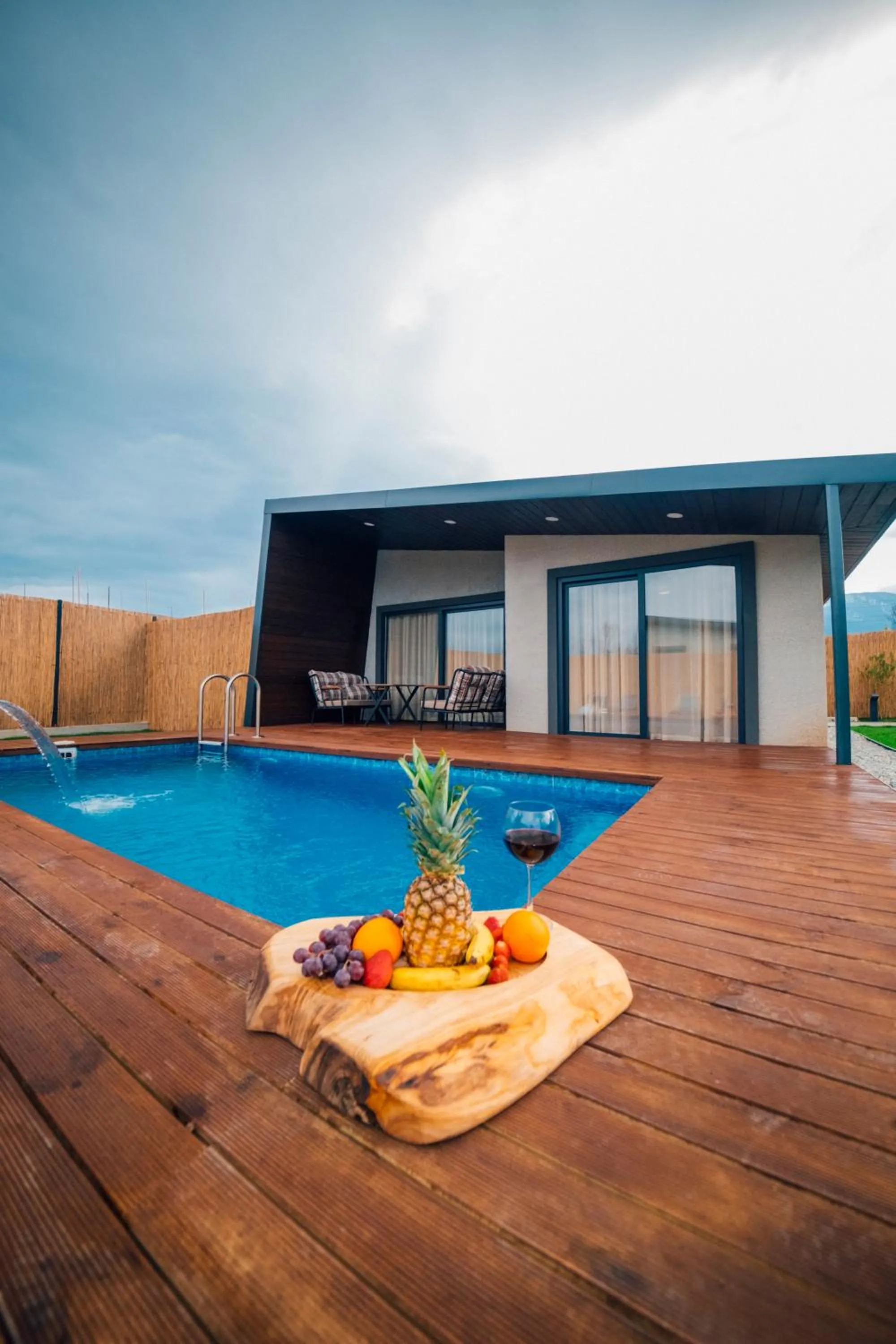 Pool view in Vital Göl Sapanca Özel Havuzlu Bungalov & Villa