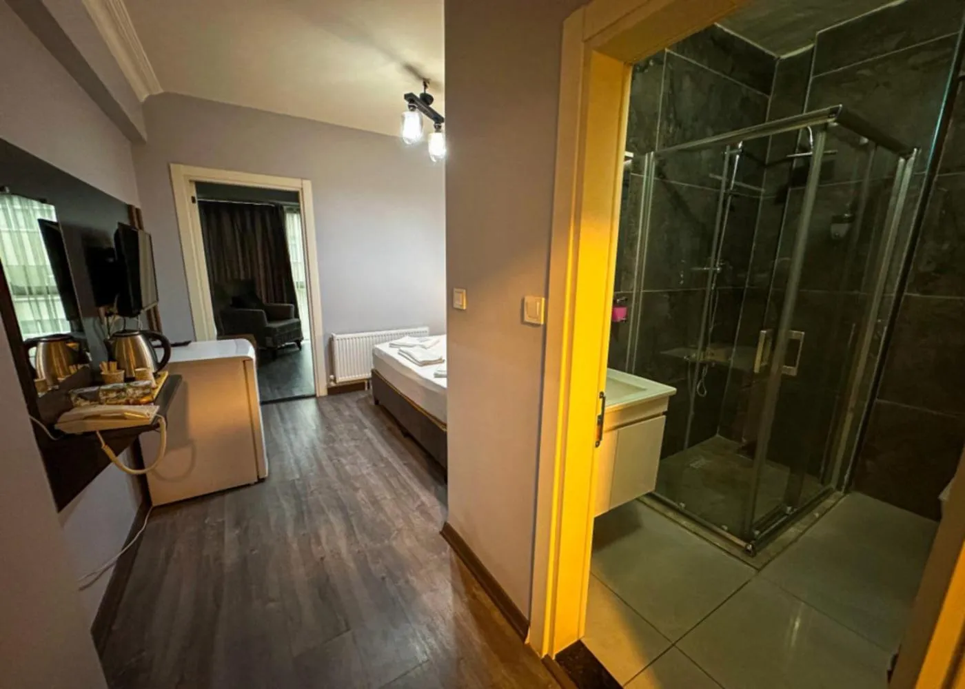 Photo of the whole room in Liza Suit Hotel