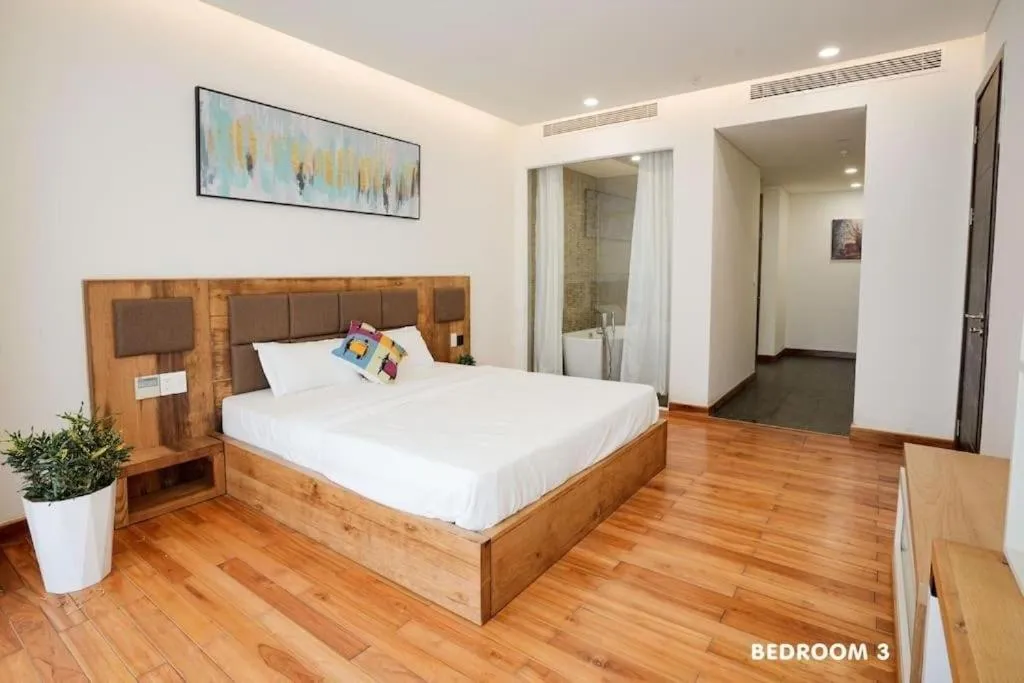 Bed in Modern & Charming Penthouse 5BRs in Da Nang Center