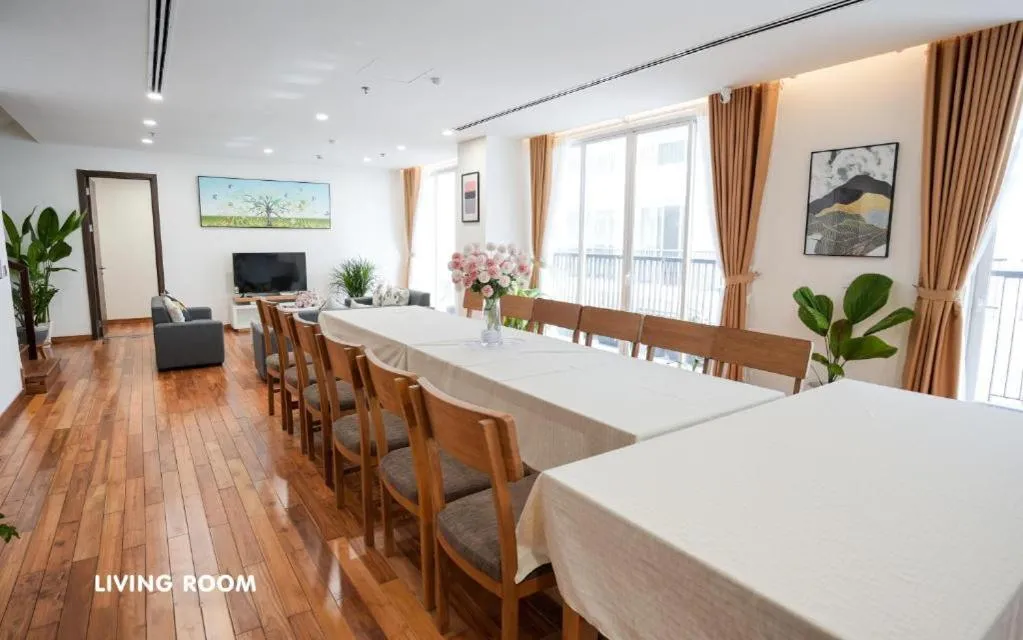 Modern & Charming Penthouse 5BRs in Da Nang Center