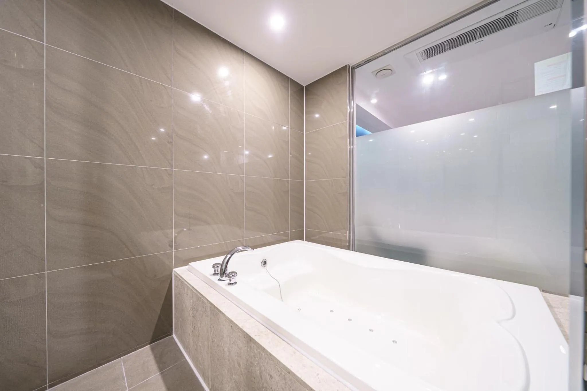 INCHEON AIRPORT HOTEL THE ONe