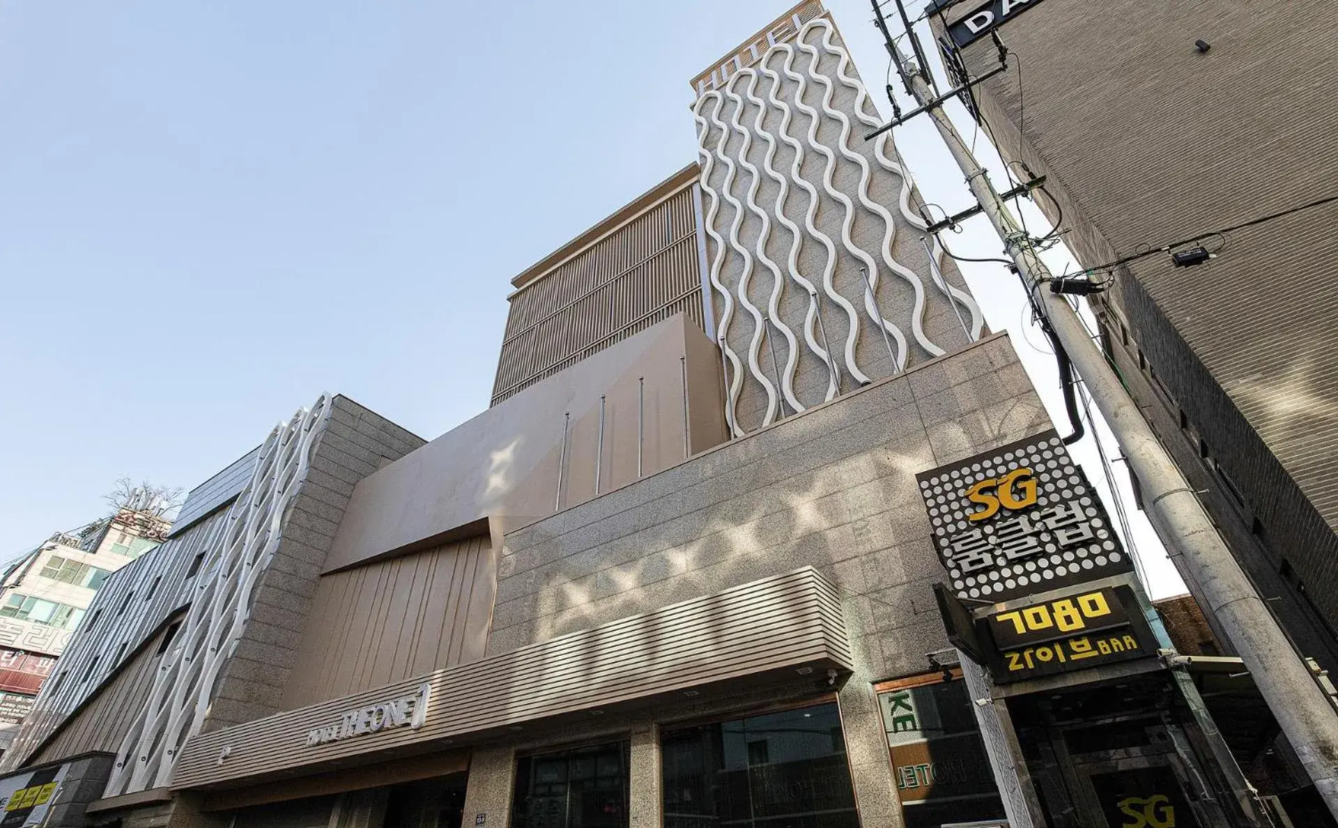 Property building in Hotel The One Property building in Hotel The One