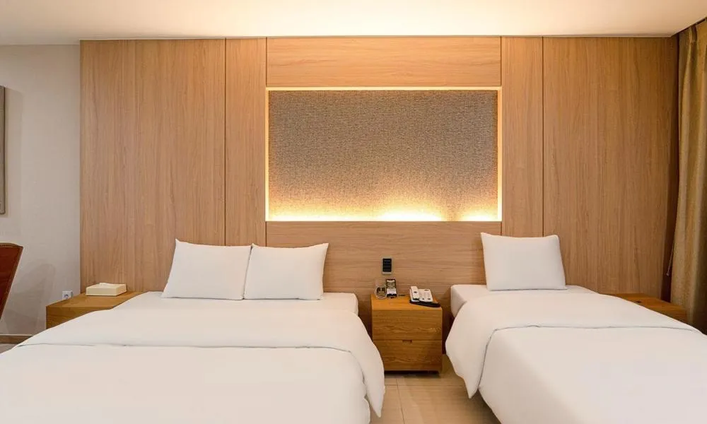 Photo of the whole room in Hotel The One