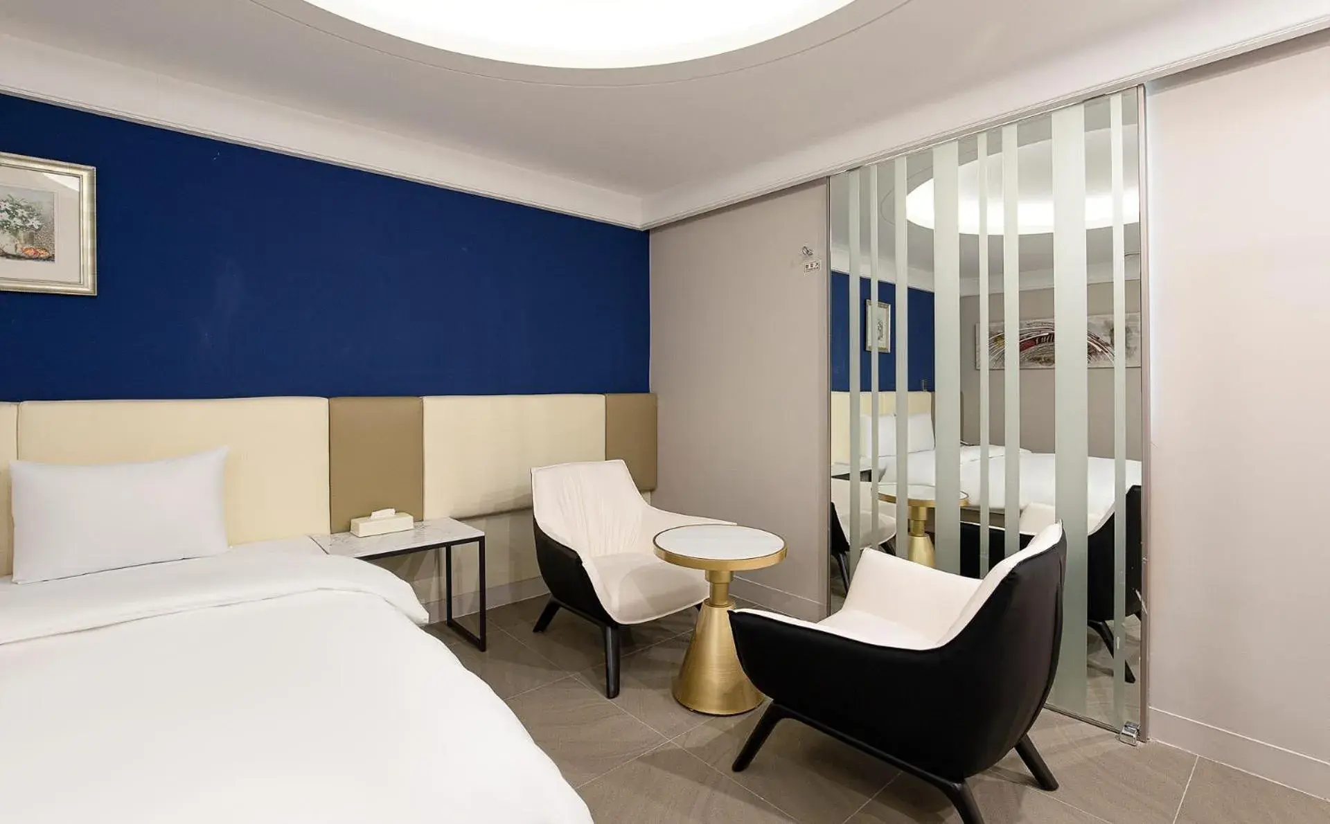 Decorative detail, Bed in INCHEON AIRPORT HOTEL THE ONe Decorative detail, Bed in INCHEON AIRPORT HOTEL THE ONe