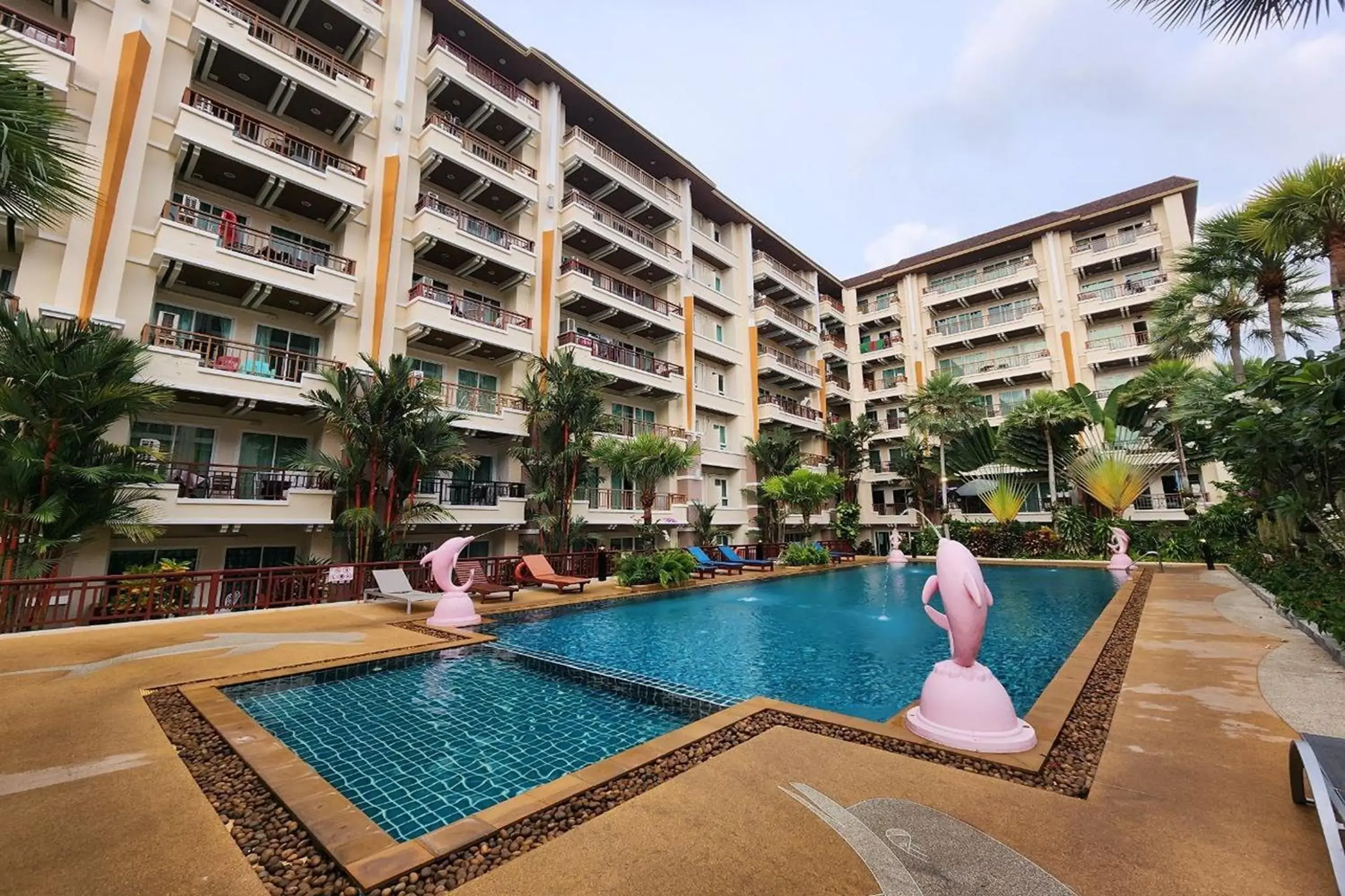 Swimming pool in Landmark Patong Hotel Swimming pool in Landmark Patong Hotel