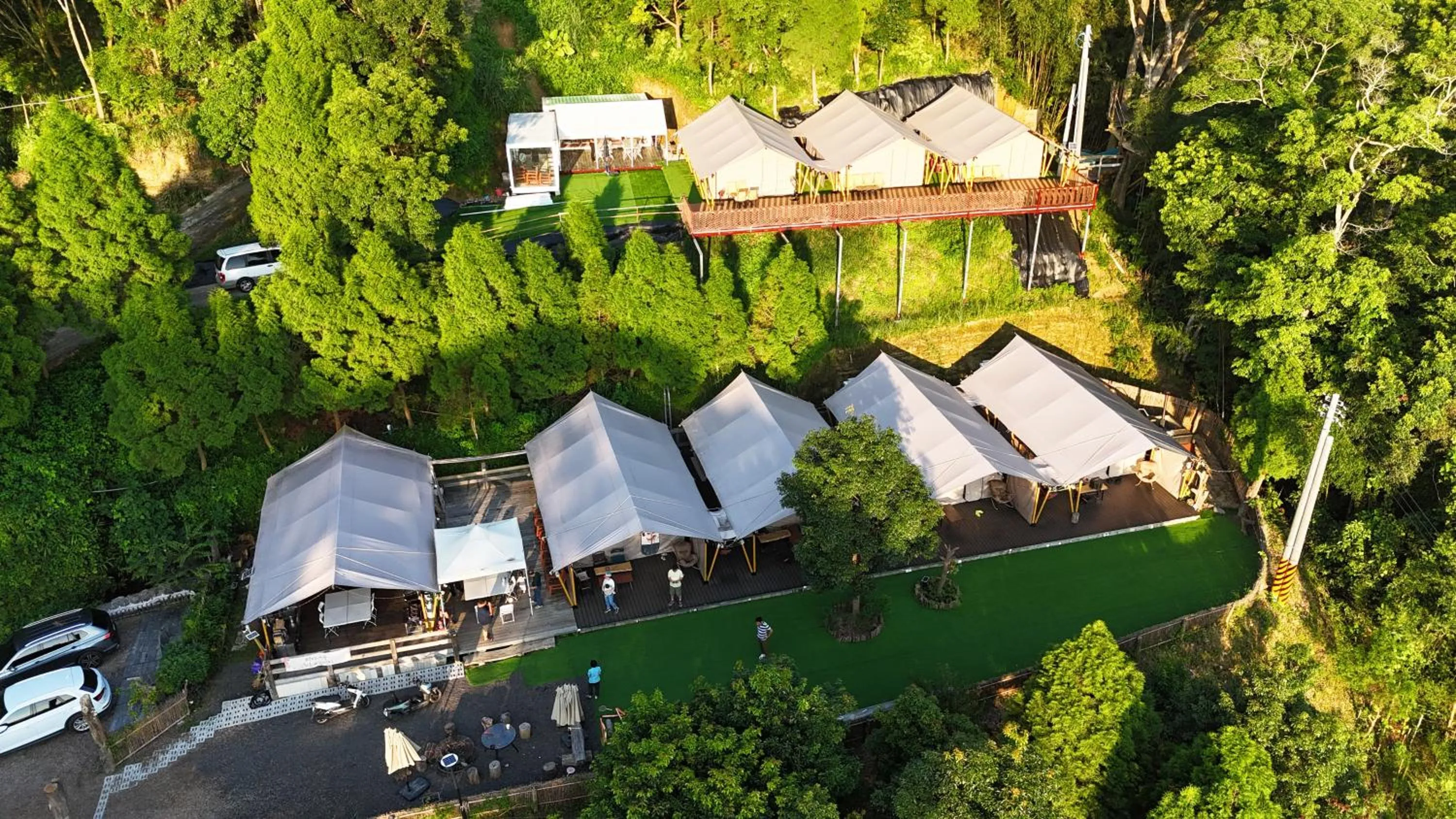 Property building in Grow Tree Glamping