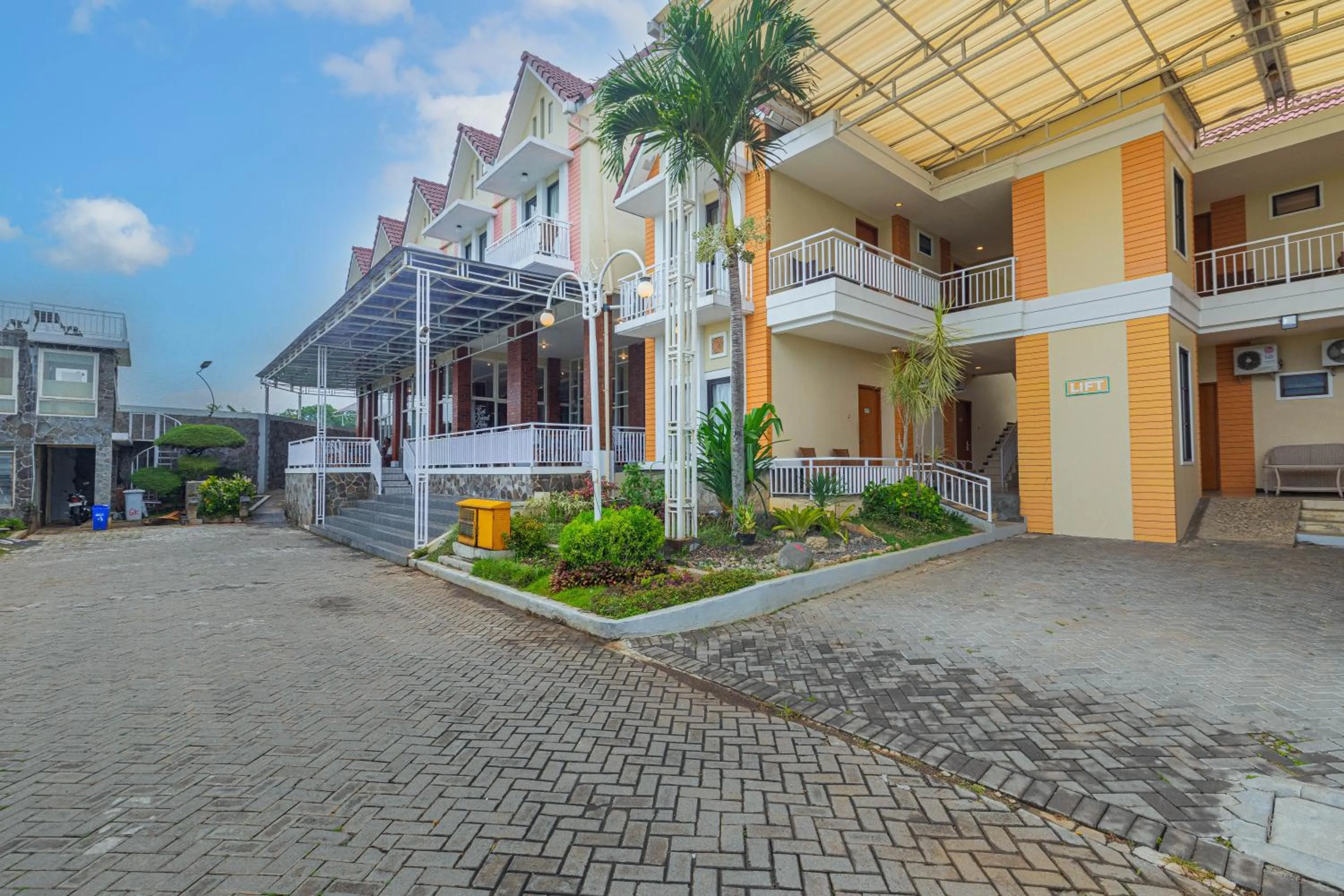 Property building in Hotel Griya Katarina