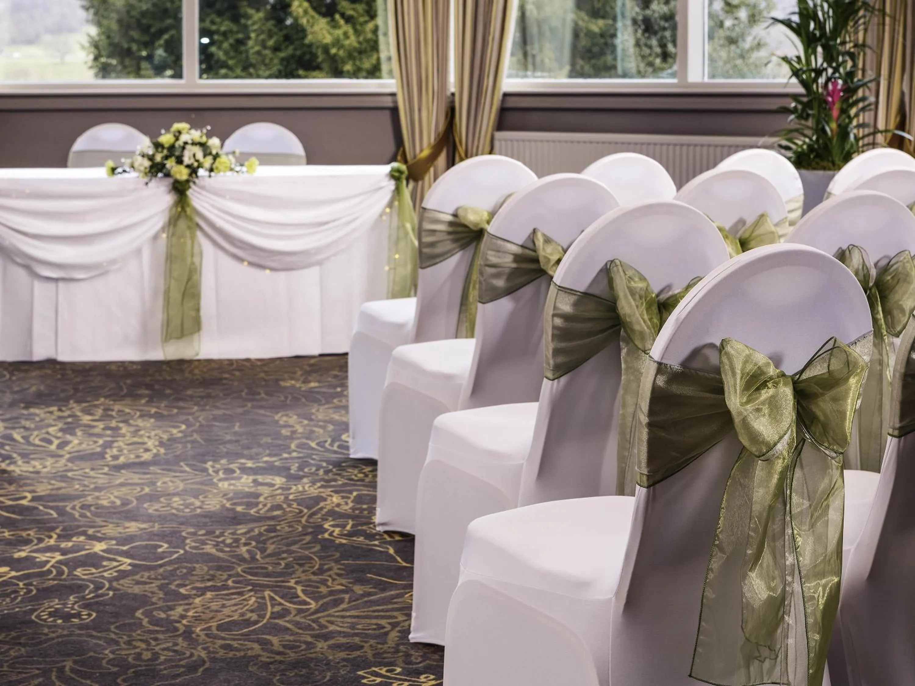 wedding in Mercure Bradford, Bankfield Hotel