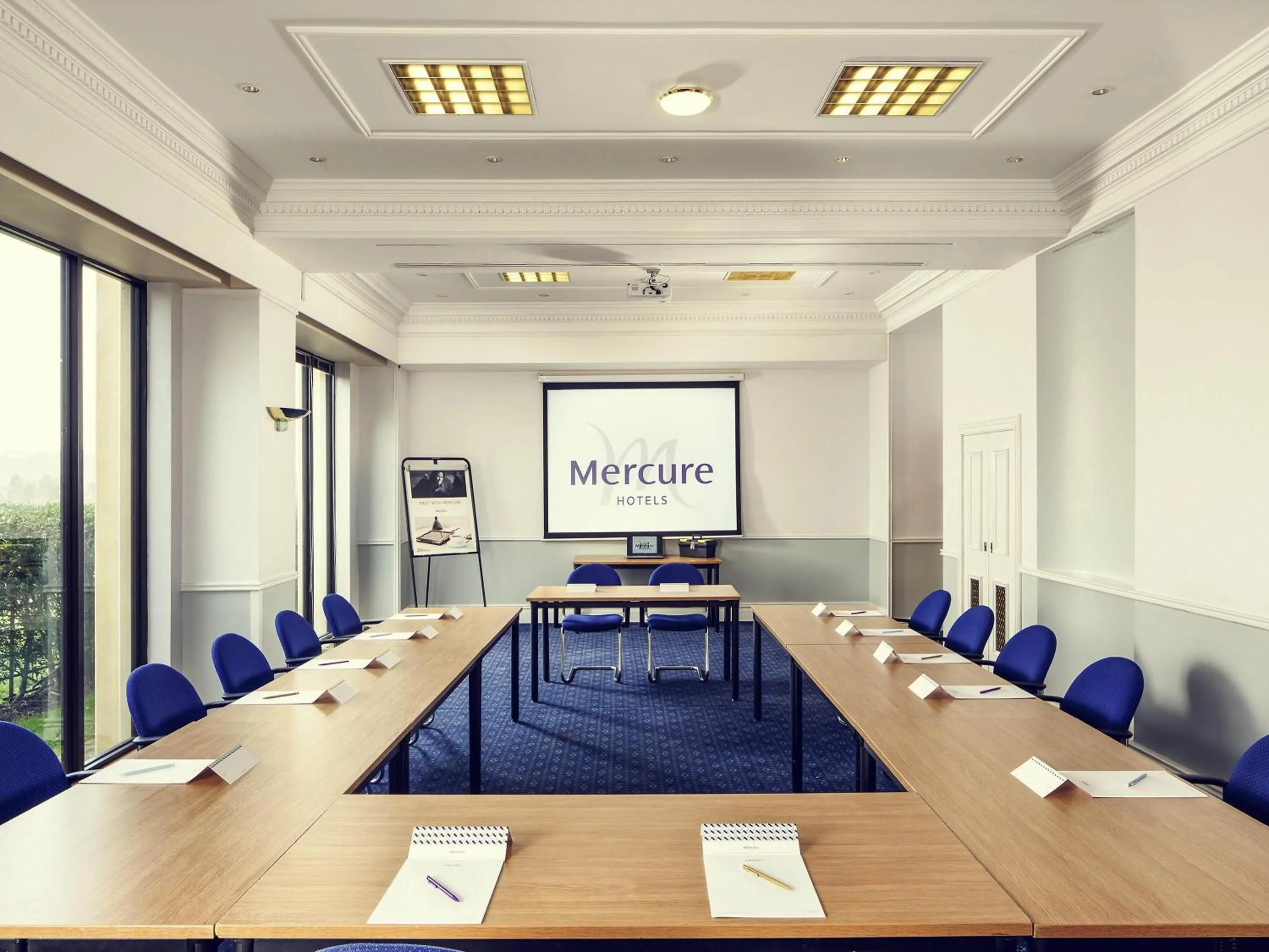 Meeting/conference room in Mercure Bradford, Bankfield Hotel