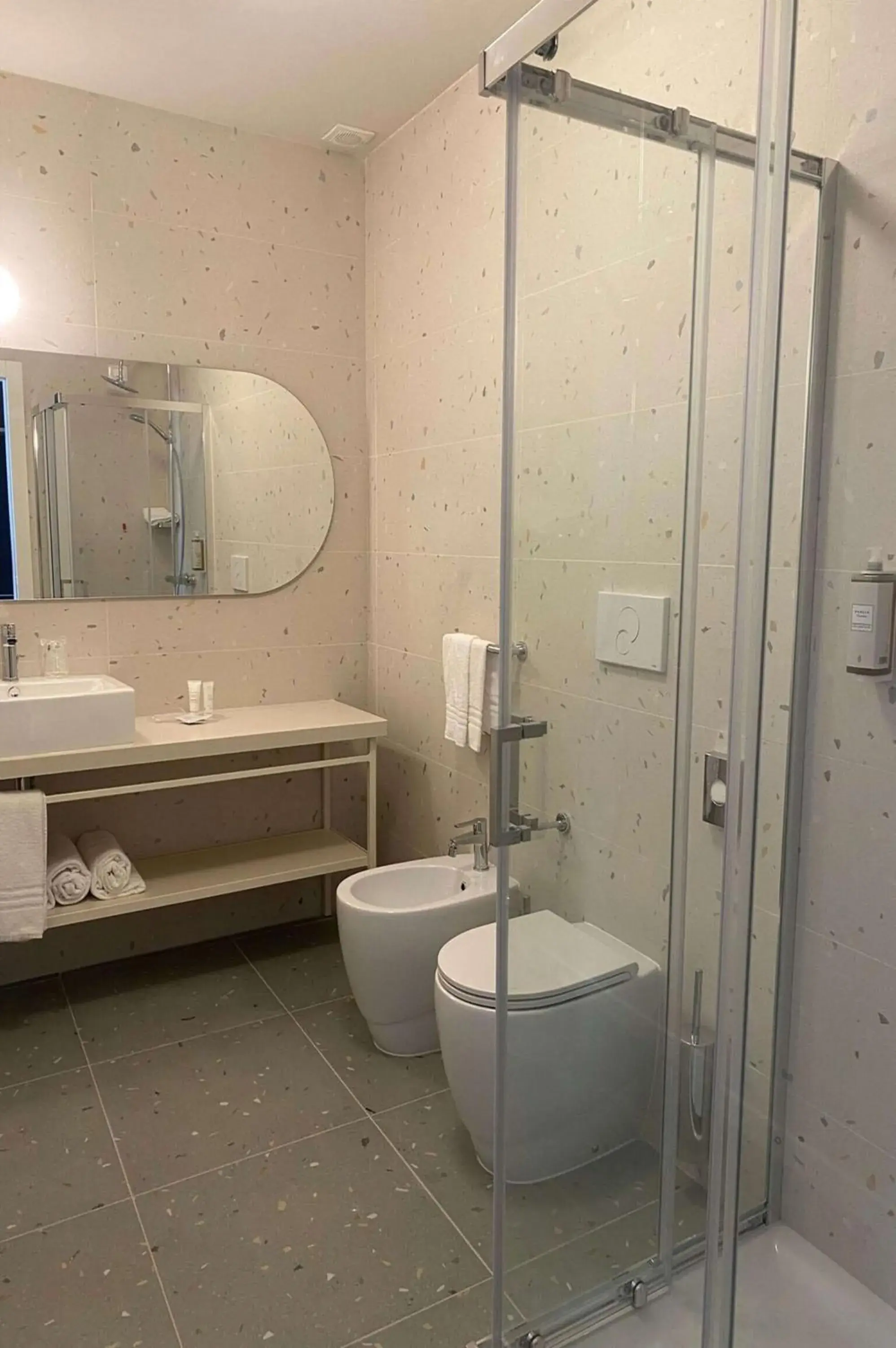 Bathroom in Best Western Hotel Massafra Bathroom in Best Western Hotel Massafra