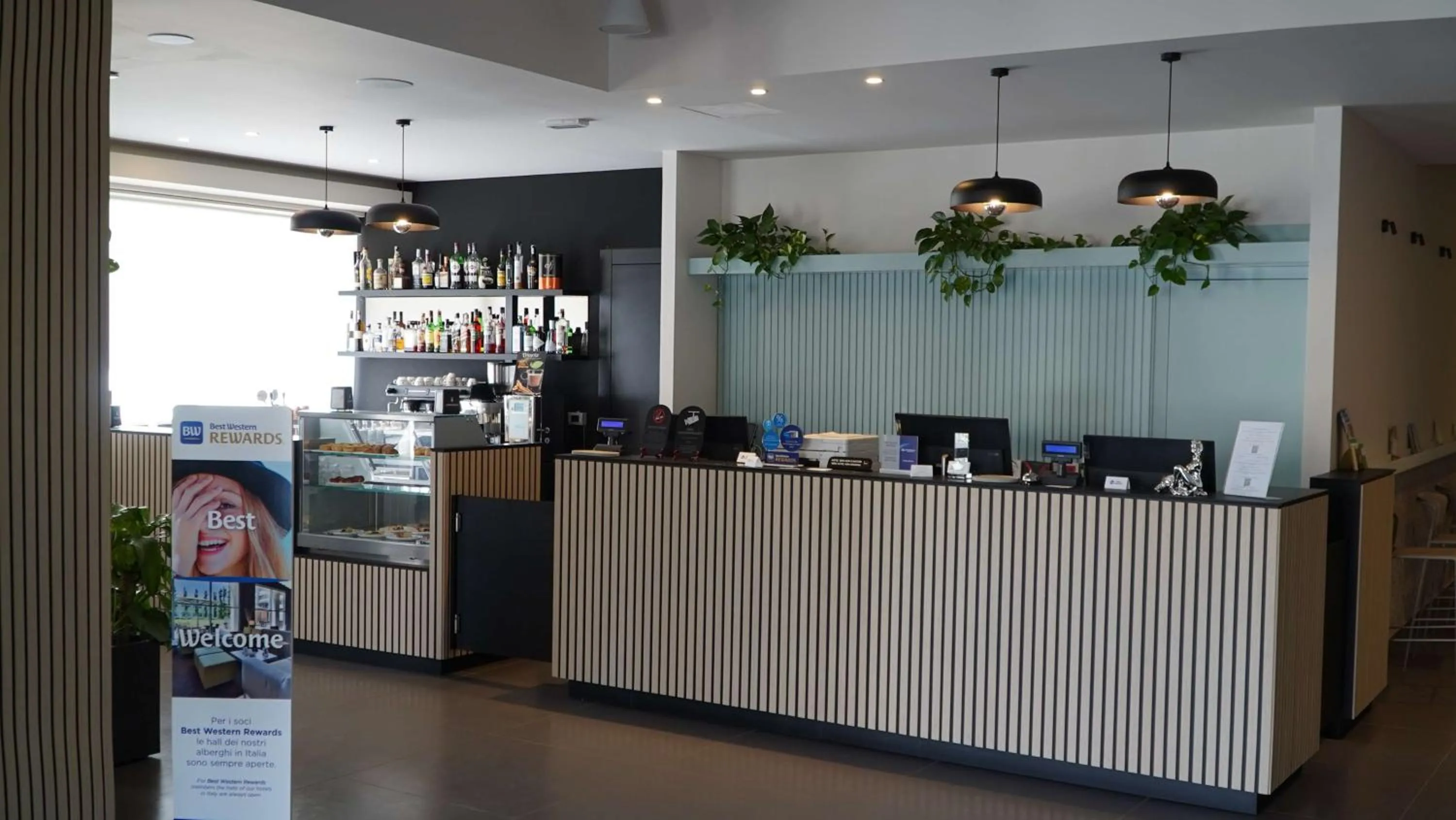 Lobby or reception in Best Western Hotel Massafra